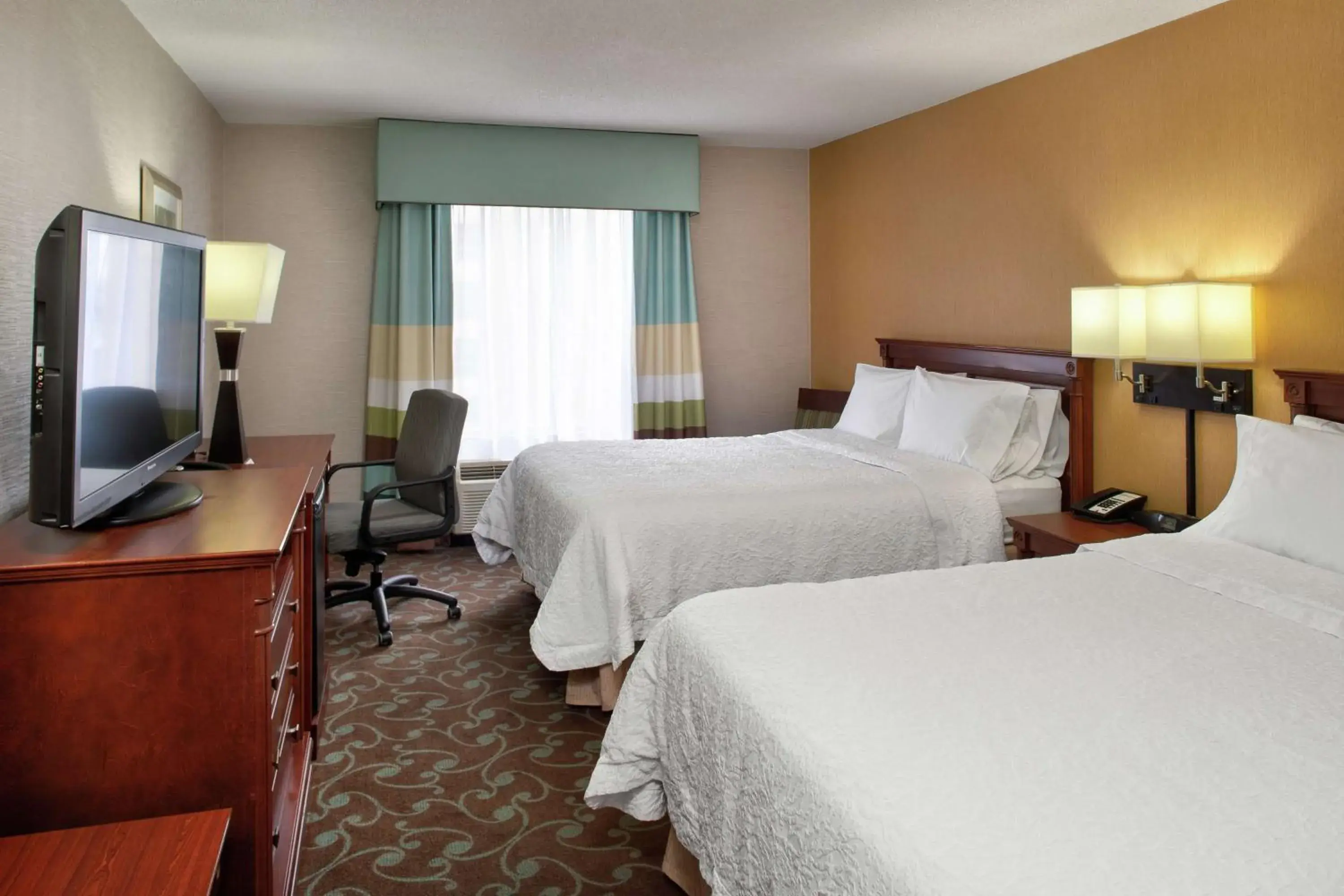 Room with Two Queen Beds - single occupancy - Non-Smoking in Hampton Inn & Suites by Hilton Toronto Airport Room with Two Queen Beds - single occupancy - Non-Smoking in Hampton Inn & Suites by Hilton Toronto Airport