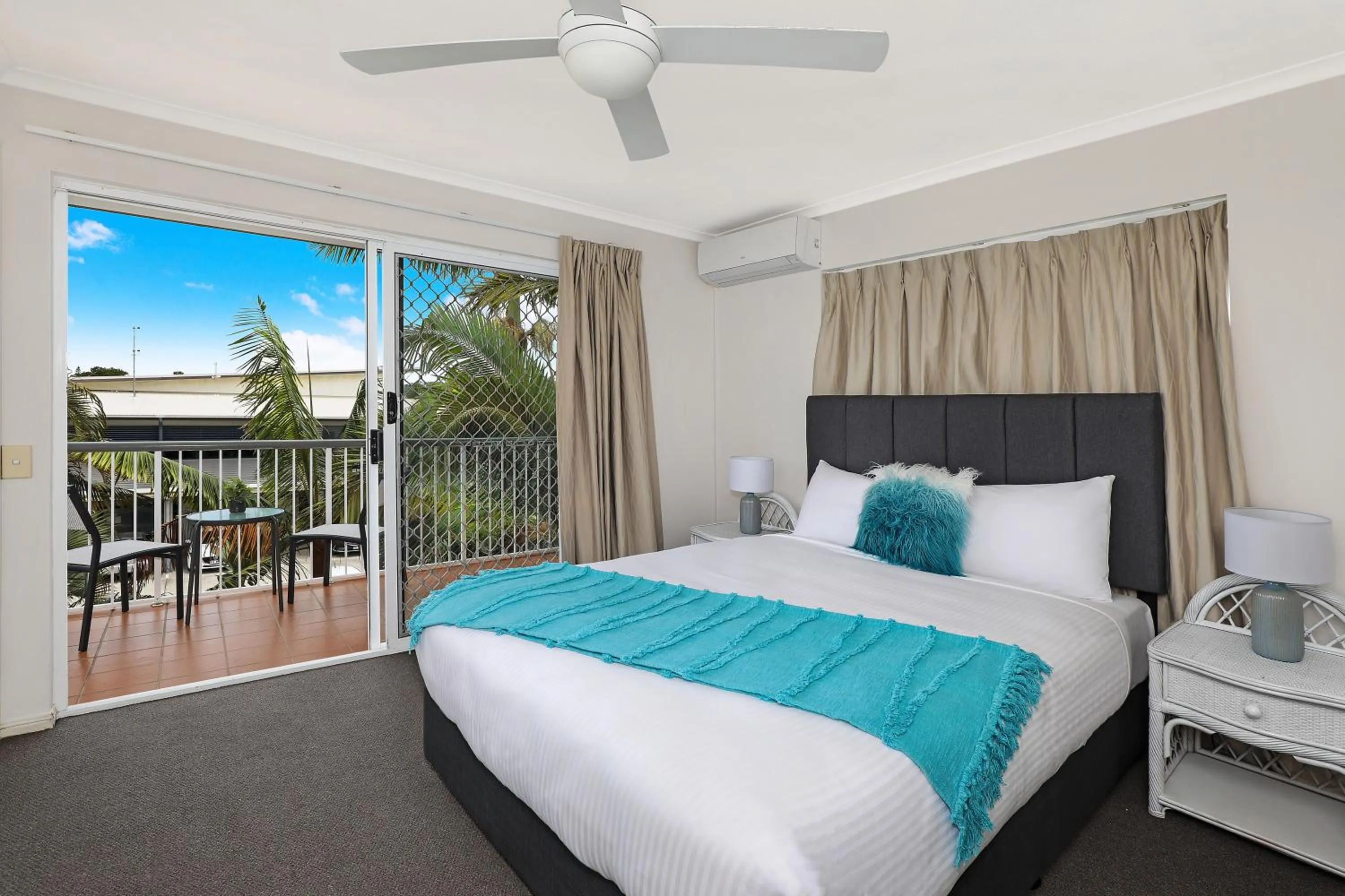 Bedroom, Bed in Dockside Apartments Mooloolaba