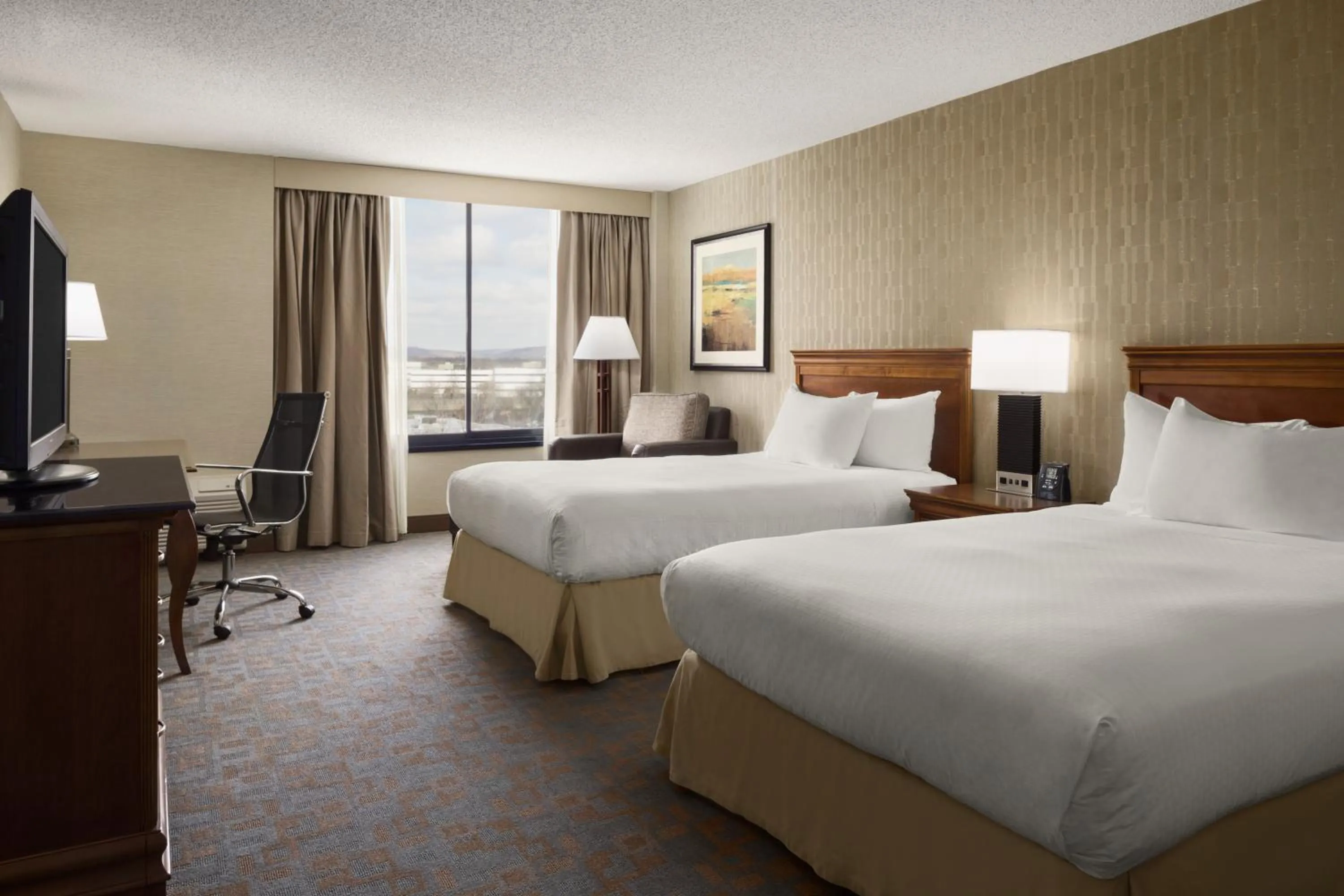 Bedroom, Bed in DoubleTree by Hilton Hotel & Executive Meeting Center Somerset