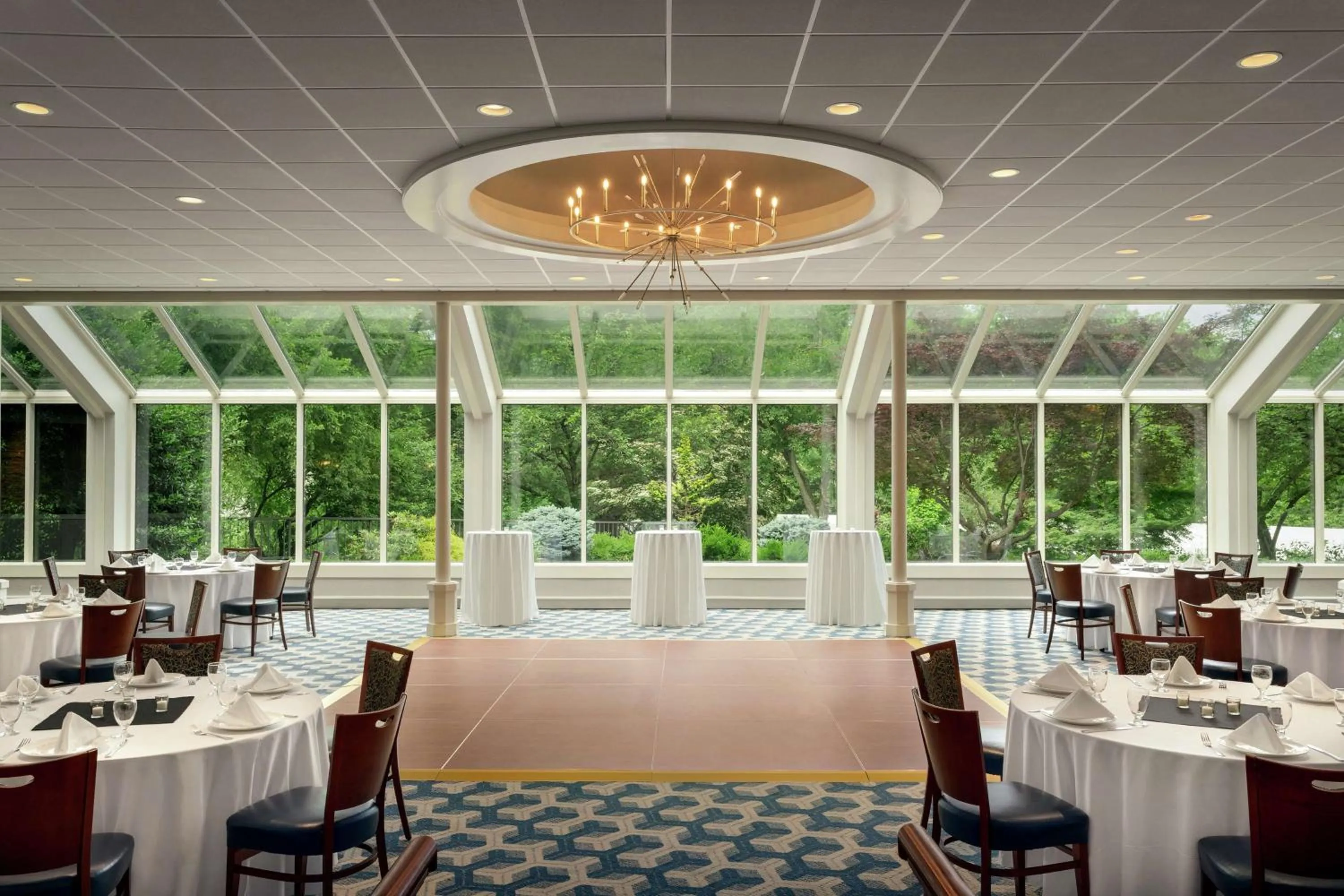 Meeting/conference room in DoubleTree by Hilton Hotel & Executive Meeting Center Somerset