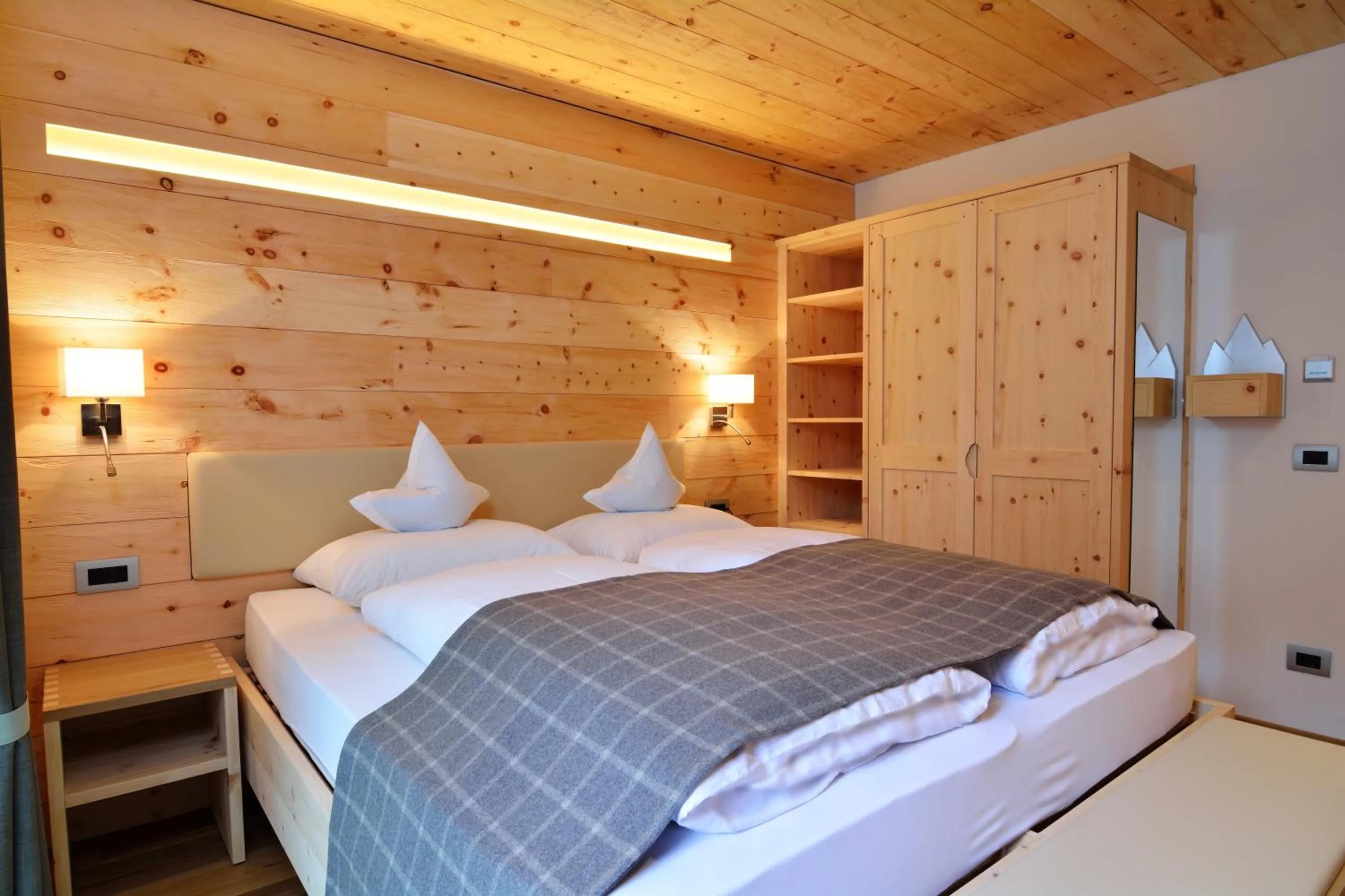 Bedroom, Bed in Chalet Elisabeth dolomites alpin & charme