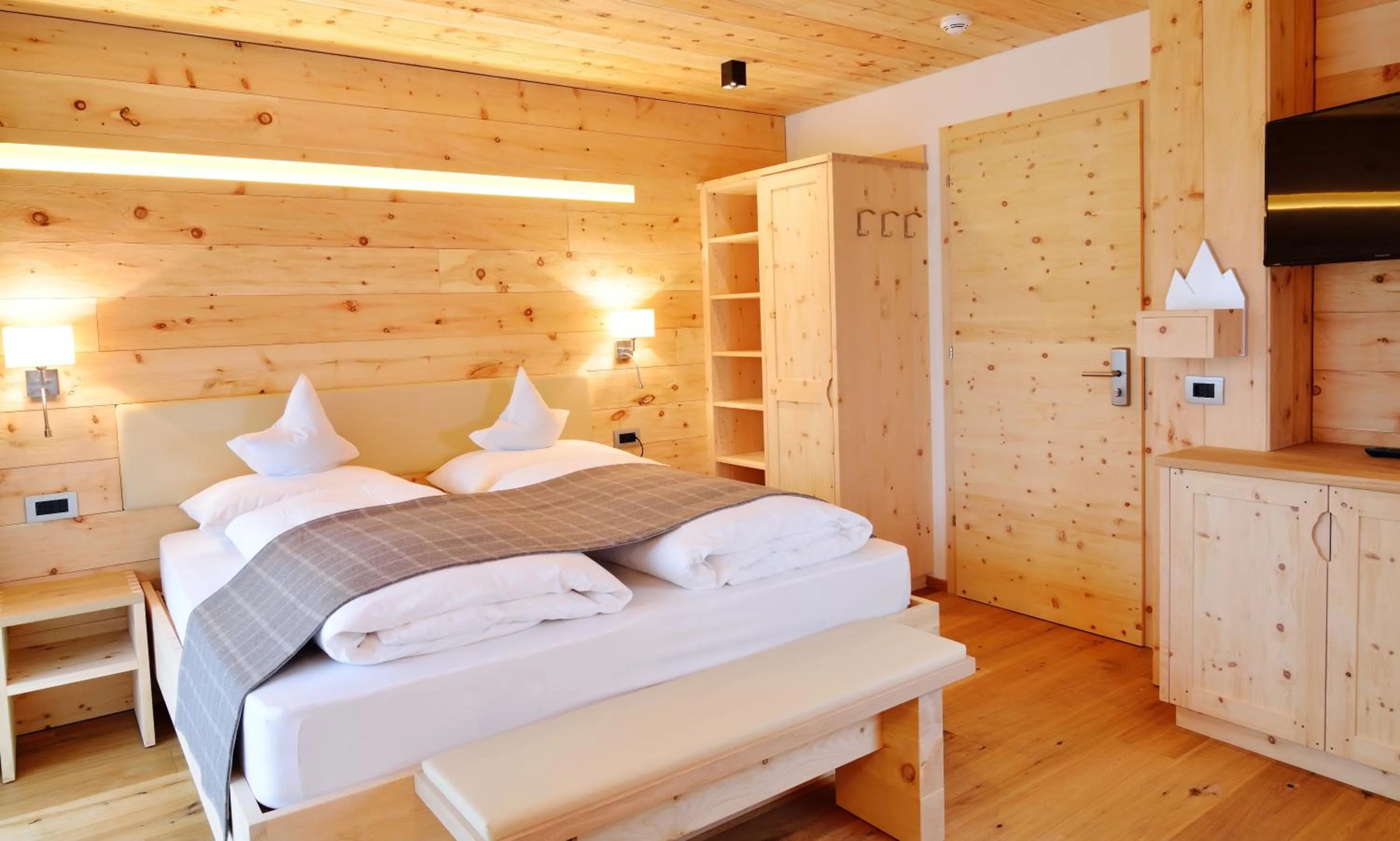 Bedroom, Bed in Chalet Elisabeth dolomites alpin & charme