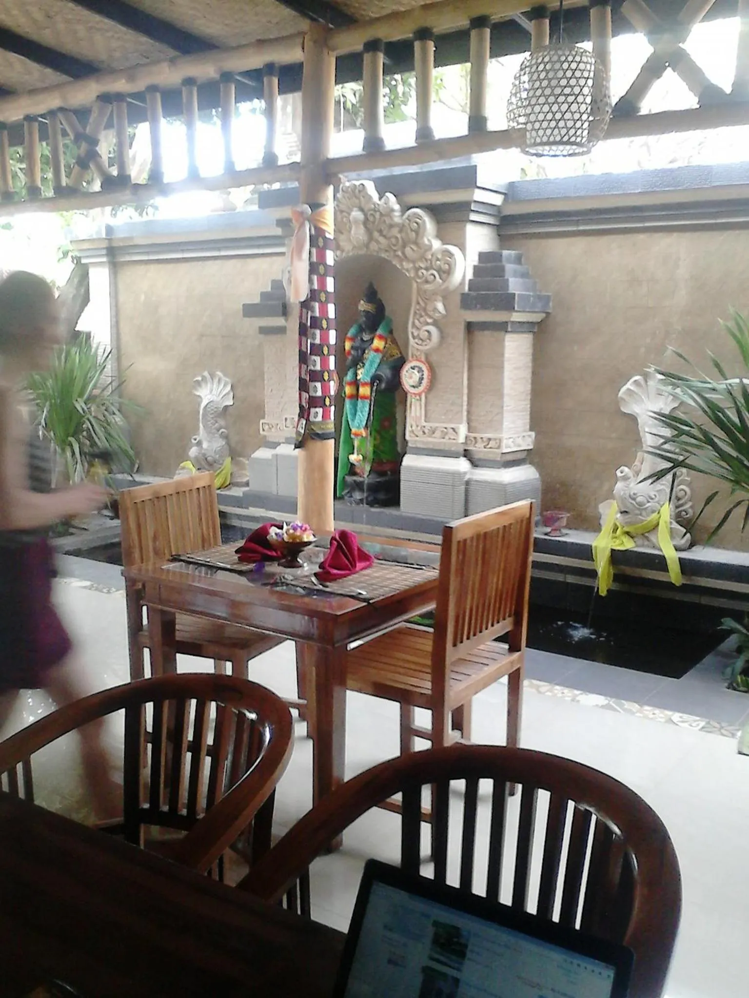Restaurant/places to eat in Trijaya Guest House Pemuteran