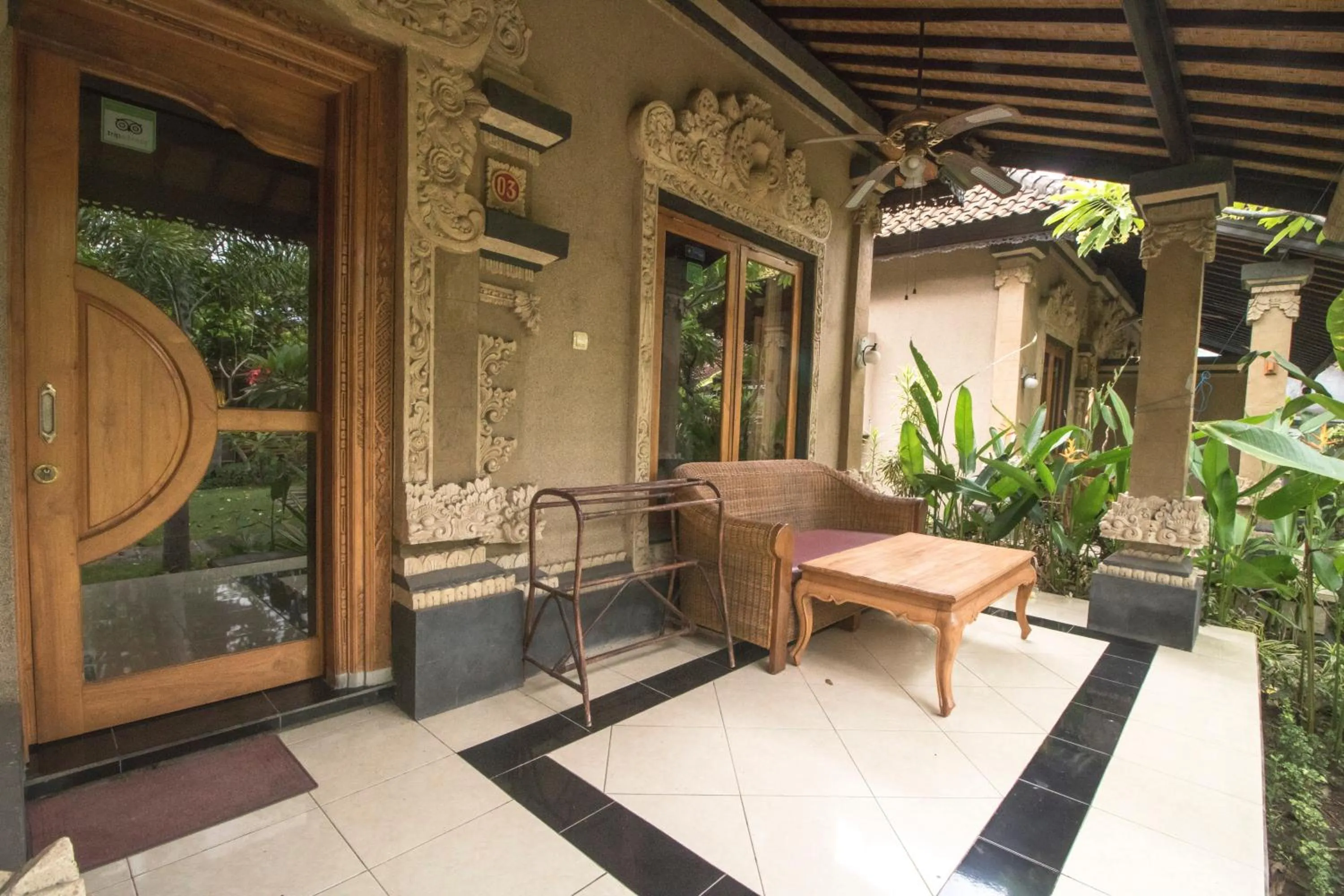 Patio in Trijaya Guest House Pemuteran