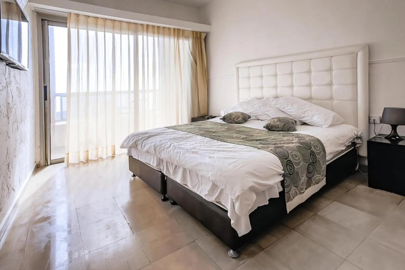 Hotel Blue Weiss