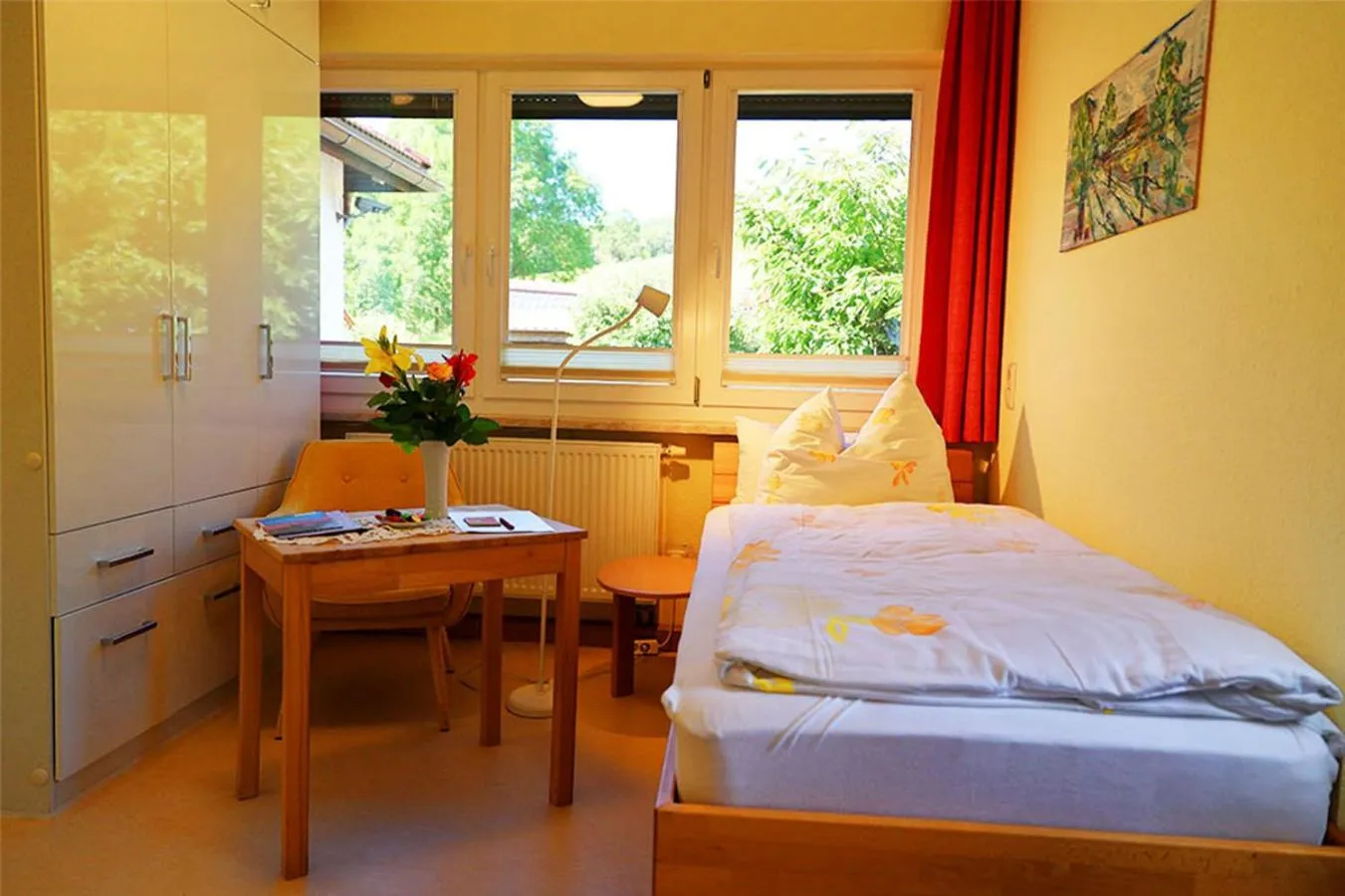 Bed in Hotel Haus Orchideental Jena