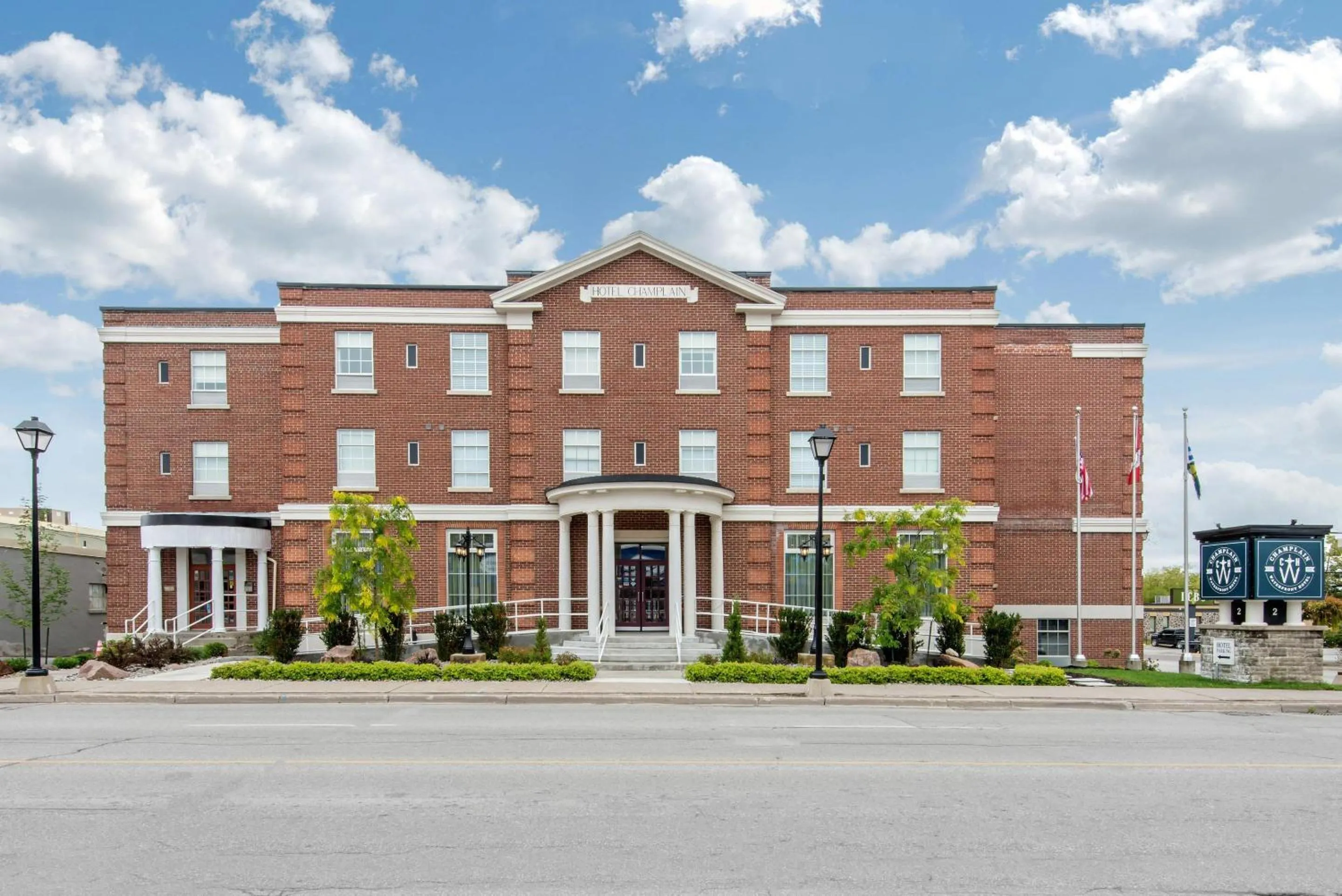 Property building in The Champlain Waterfront Hotel, an Ascend Collection Hotel