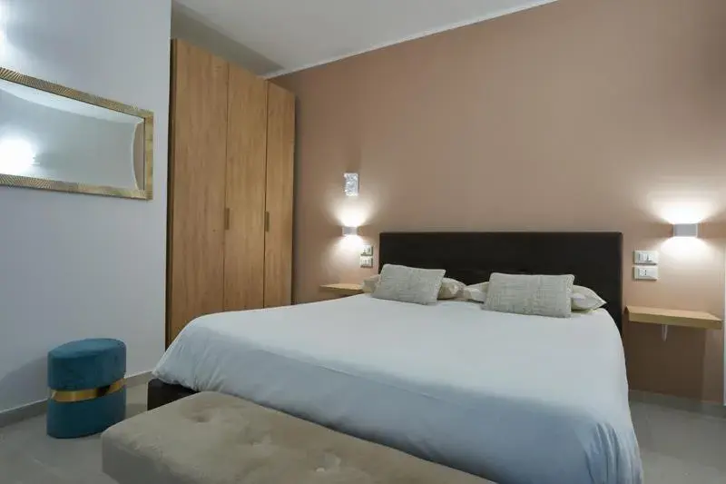 Double Room with Patio in B&B Il Girasole Double Room with Patio in B&B Il Girasole