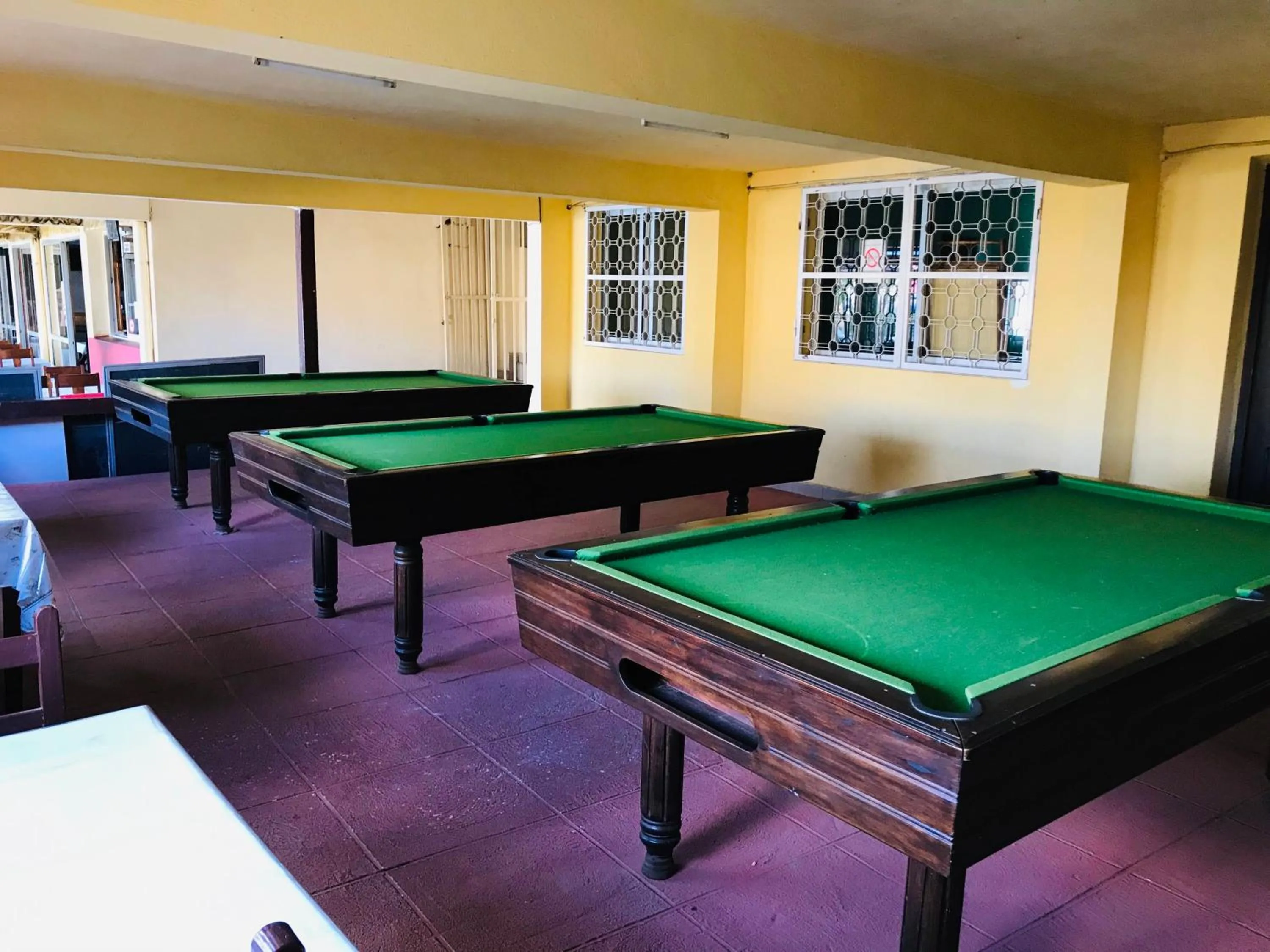Billiard in Hôtel - Appartement meublé " LES FLOTS BLEU "