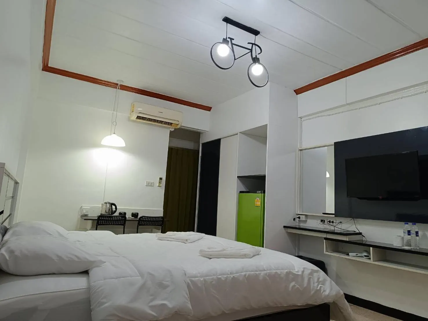 Bed in Hotel Paraiso