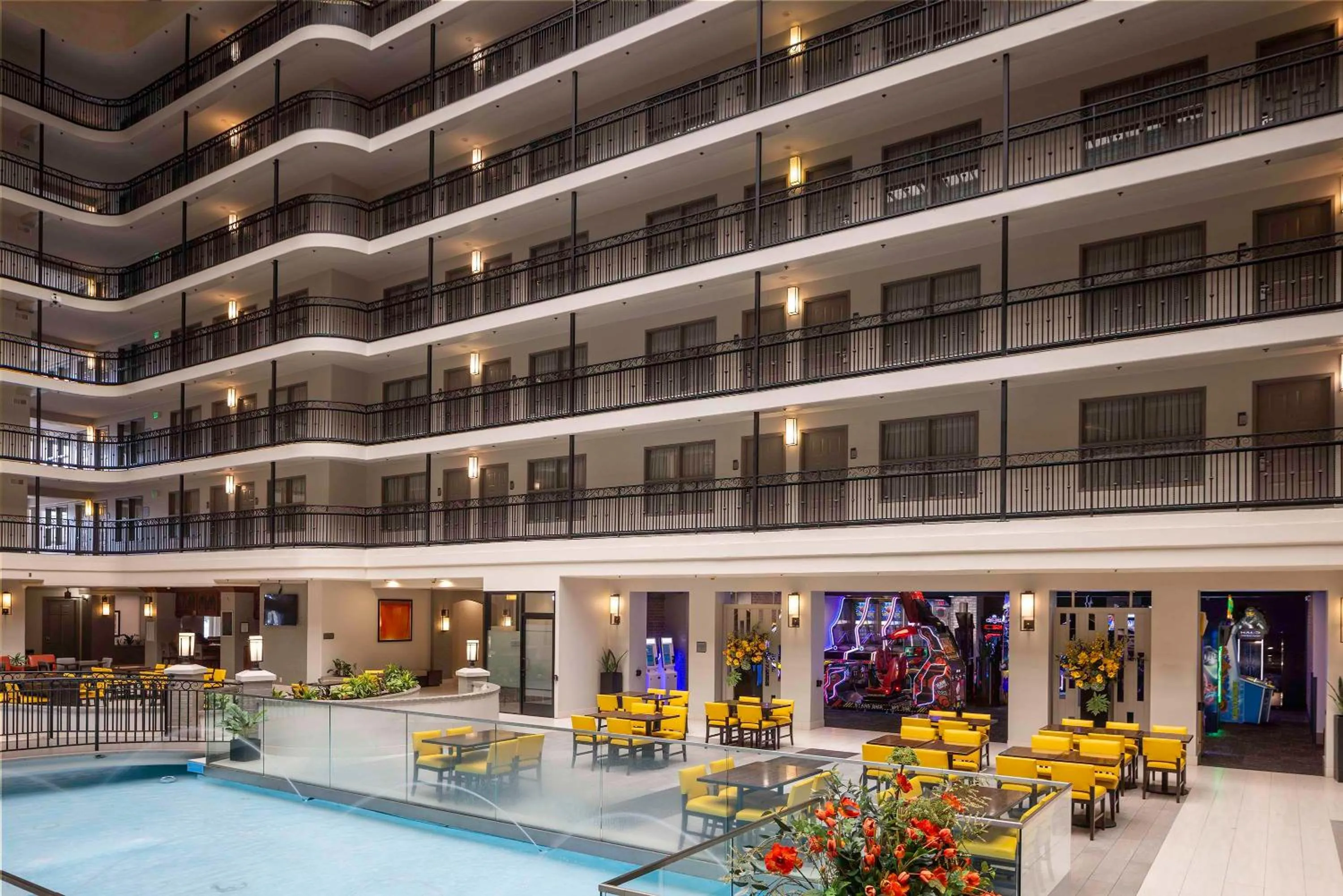 Lobby or reception in Embassy Suites by Hilton Anaheim North
