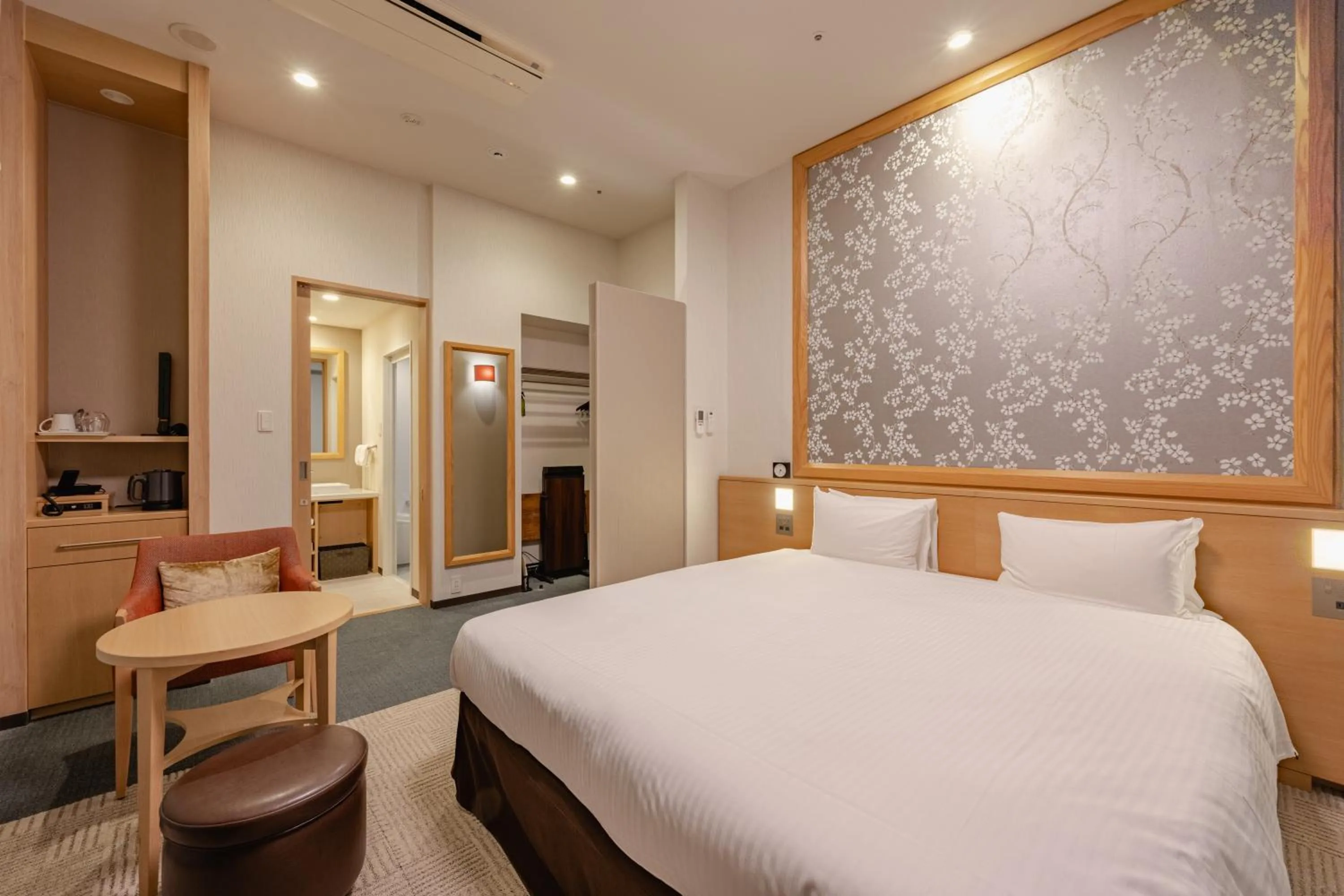 Photo of the whole room, Bed in Richmond Hotel Tokyo Mejiro