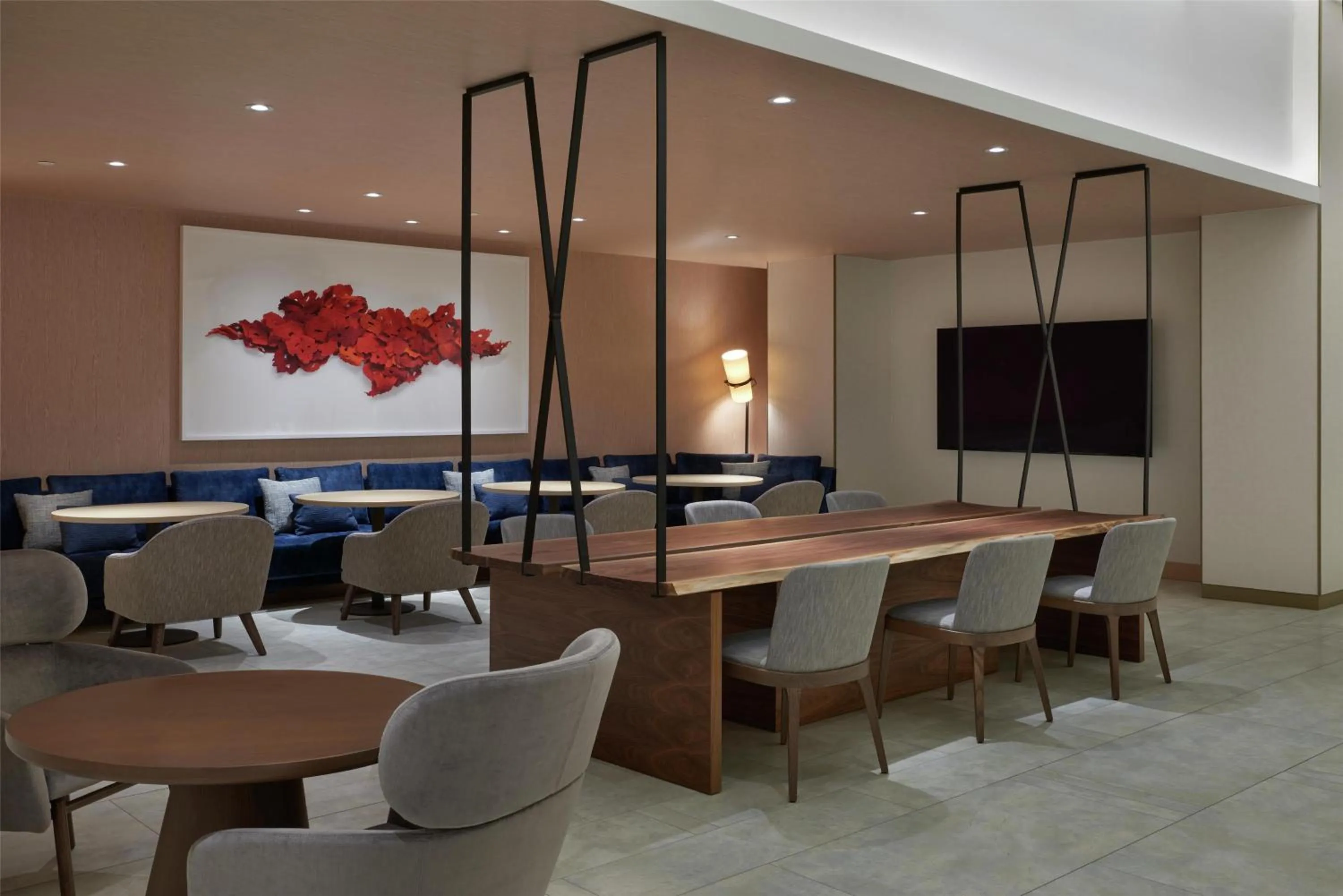 Lobby or reception in Hilton Toronto Airport Hotel & Suites