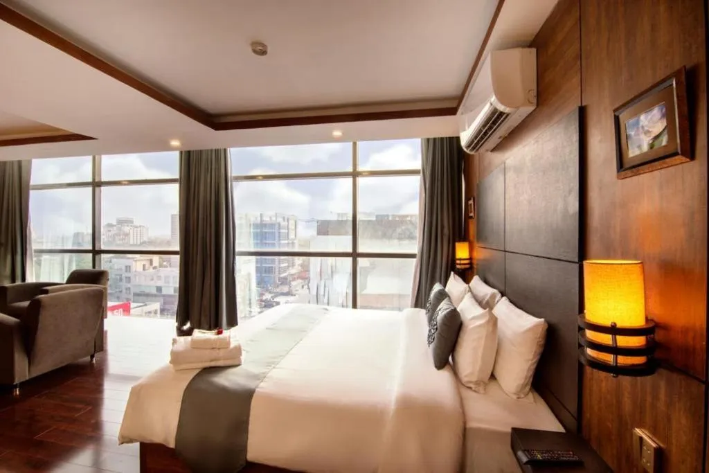 City view, Bed in Hotel One Gulberg, Lahore