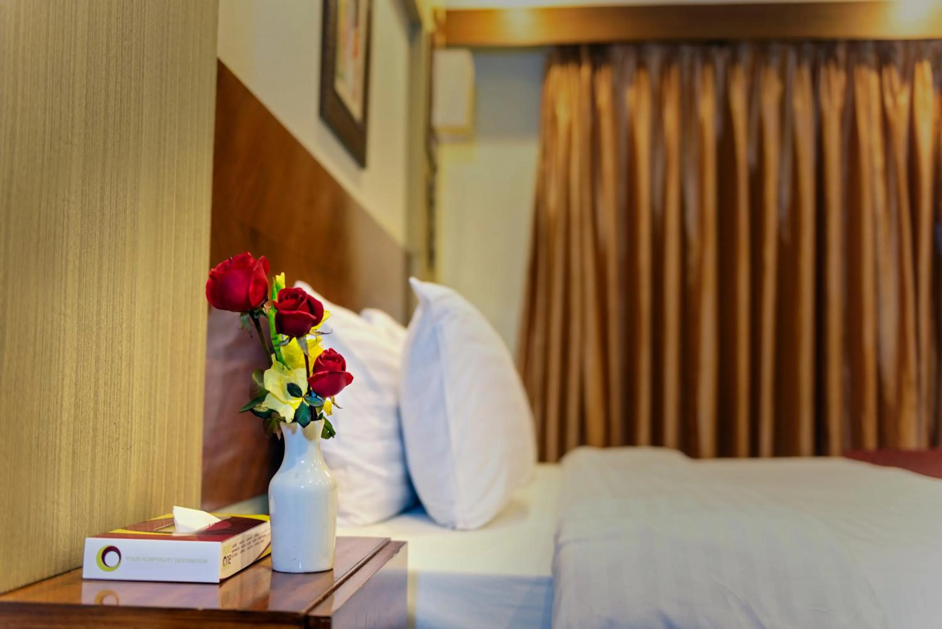 Bedroom, Bed in Hotel One Gulberg, Lahore