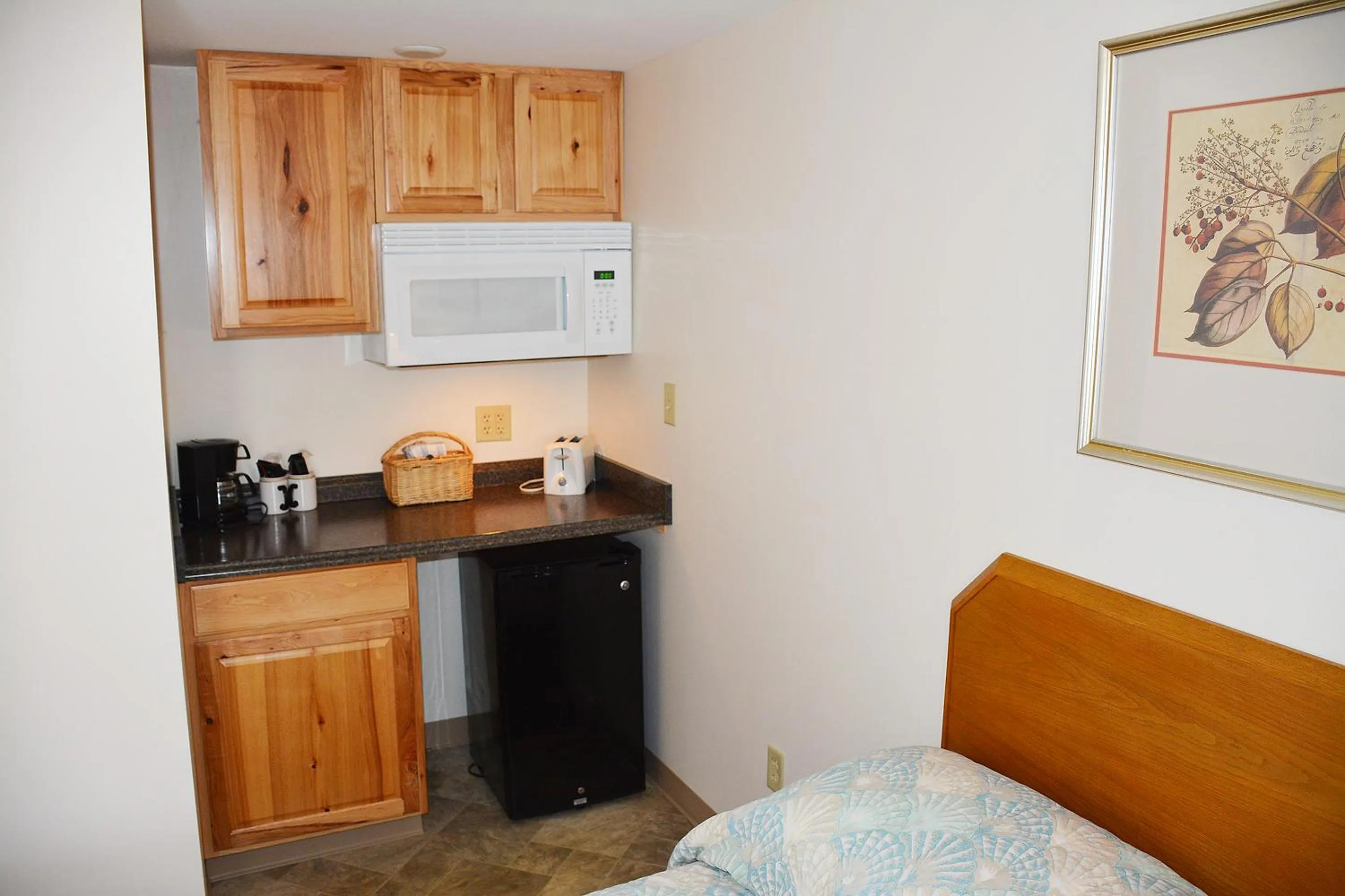 Alouette Beach Resort Economy Rooms