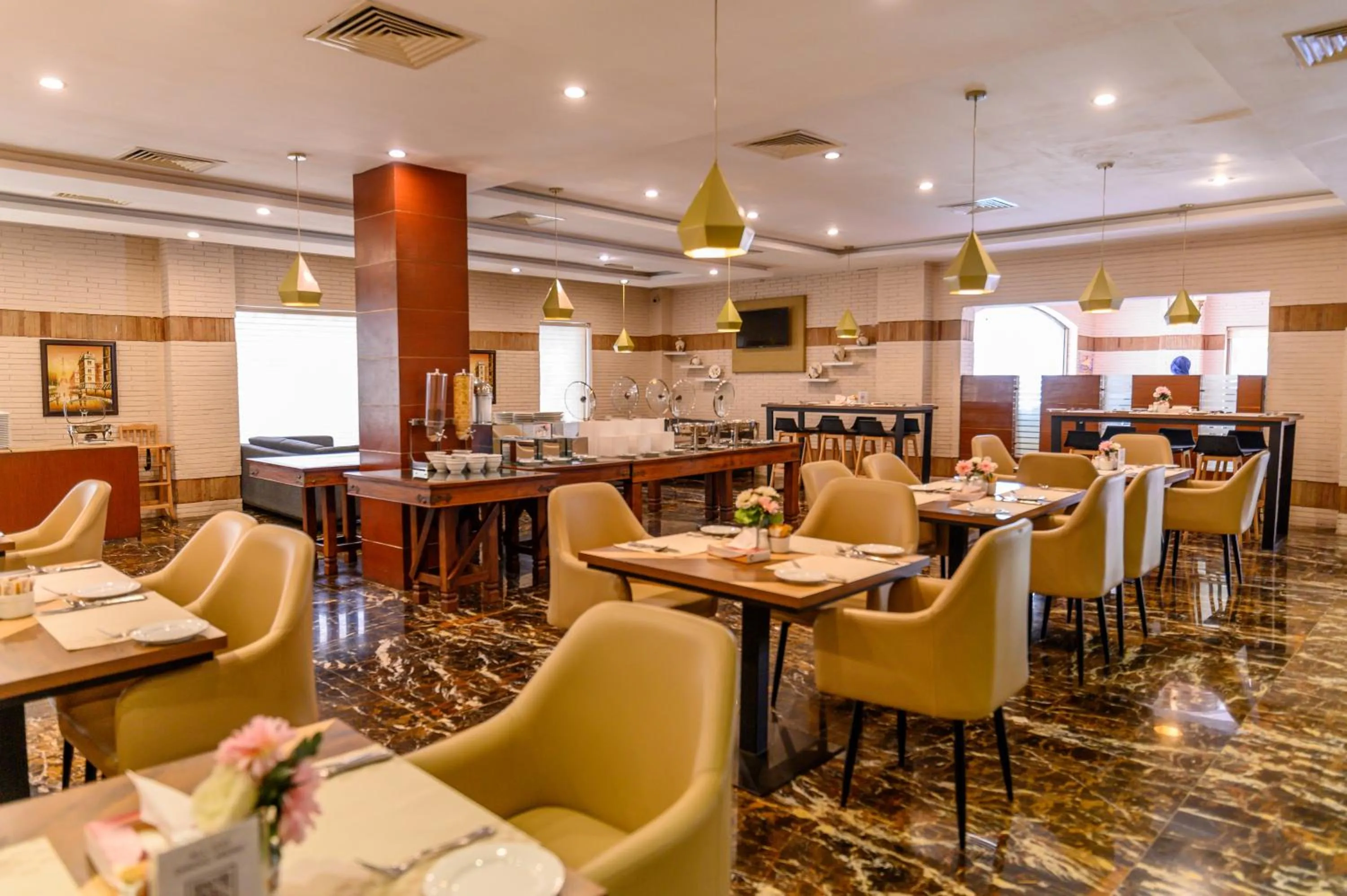 Restaurant/places to eat in Hotel One Faisalabad