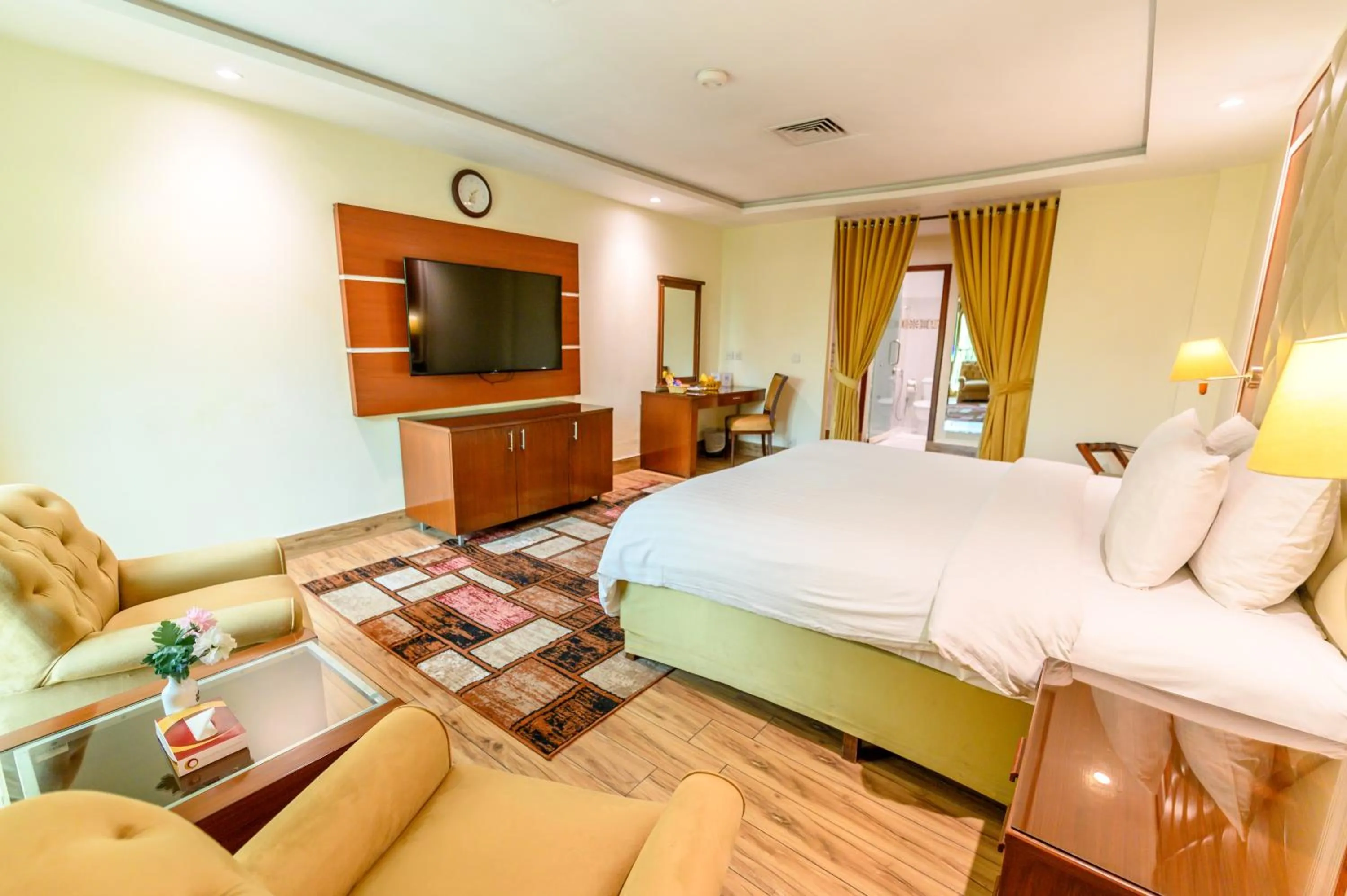 Bedroom, Bed in Hotel One Faisalabad