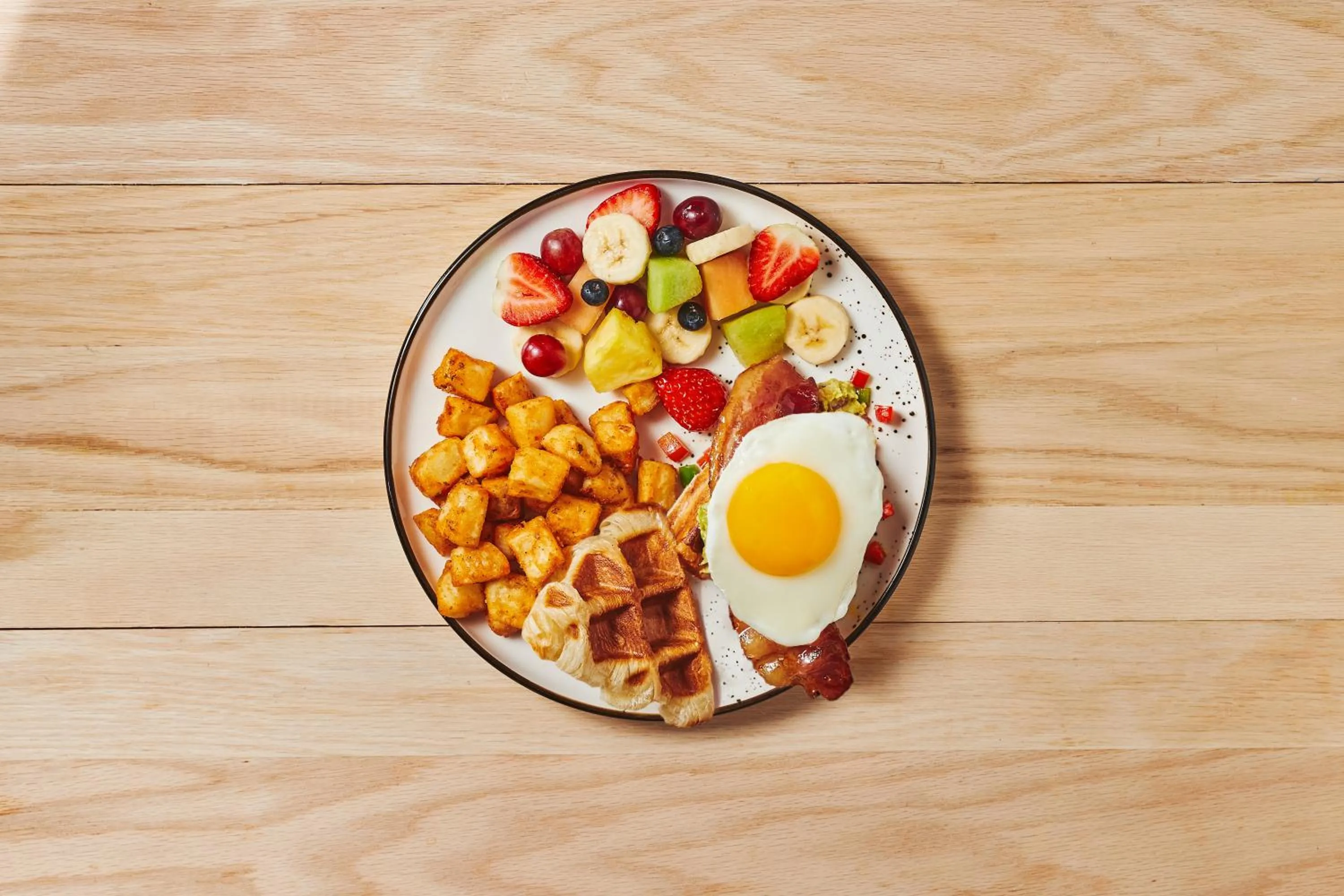 Restaurant/places to eat in Hotel Ruby Foo's