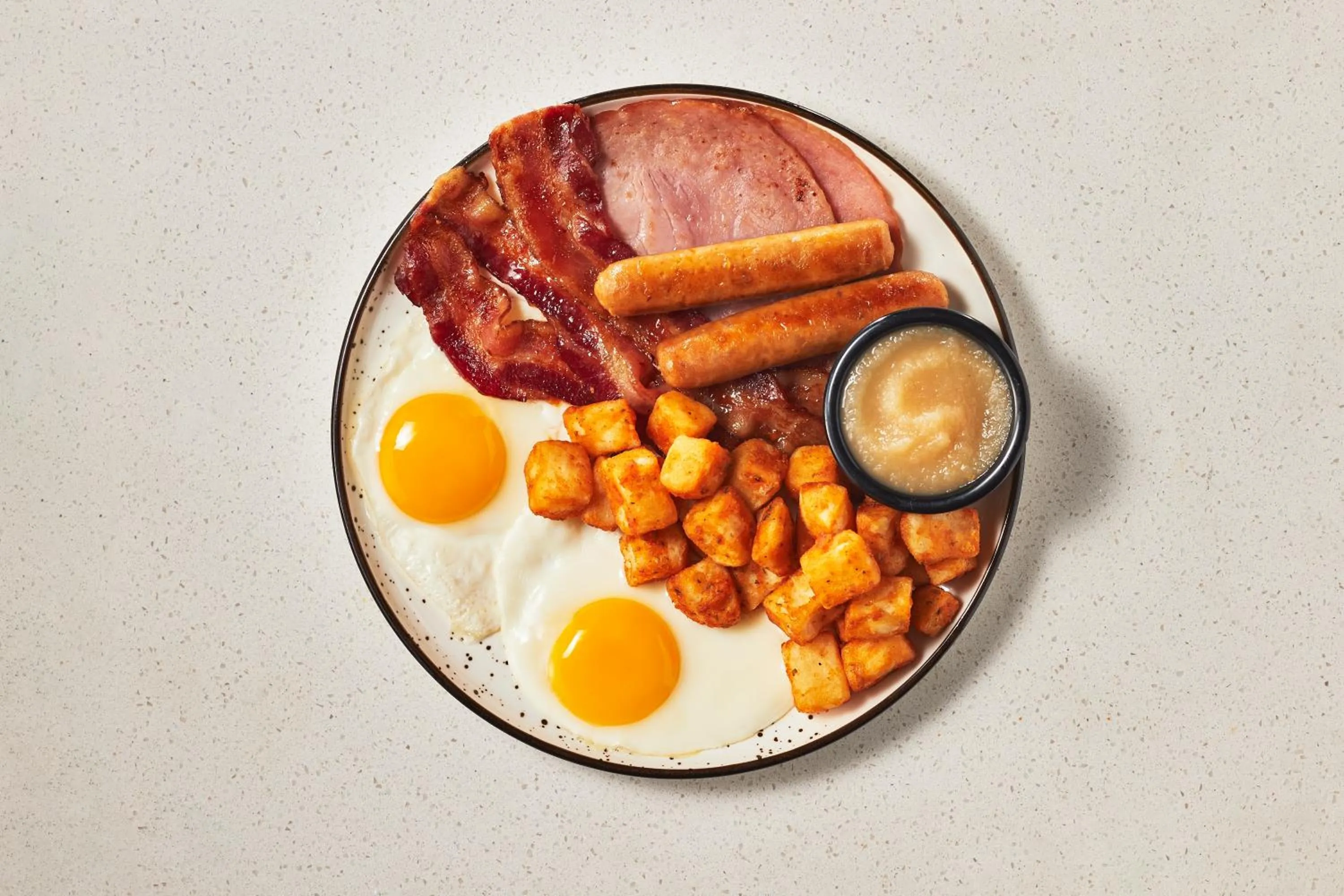 Restaurant/places to eat in Hotel Ruby Foo's