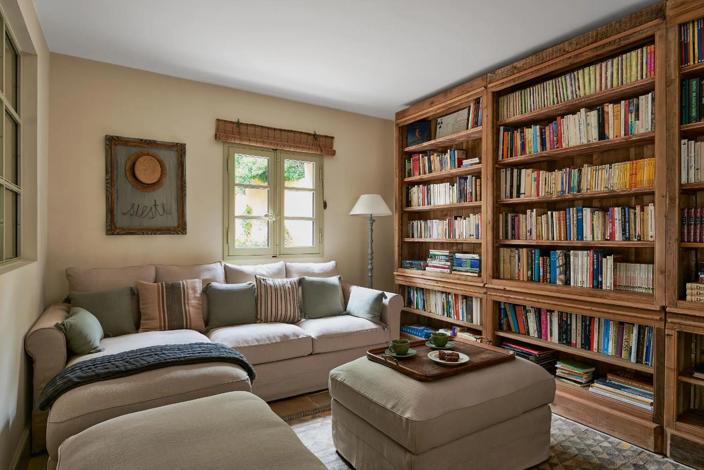 Library in Château de Berne