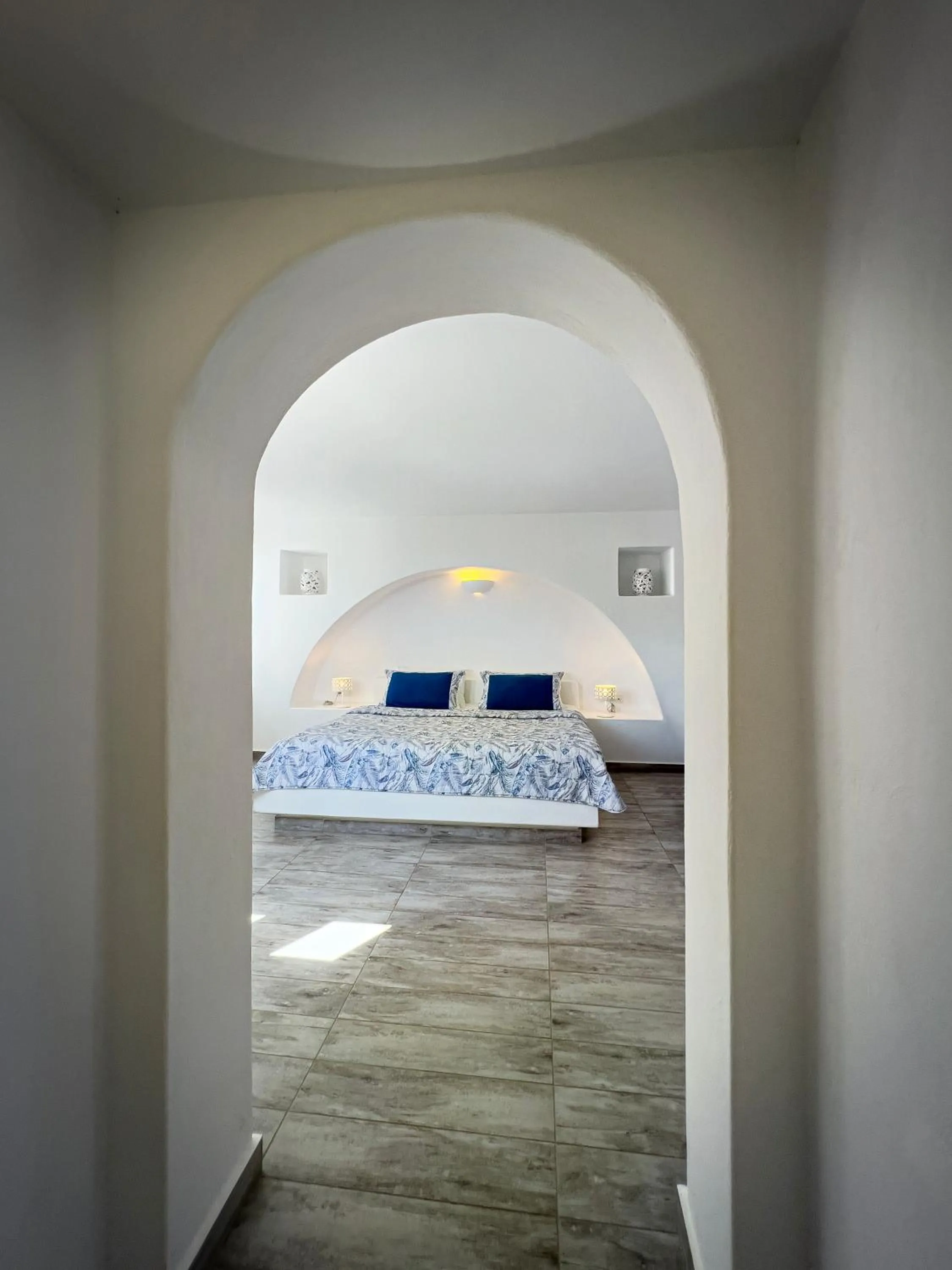 Aspalathras White Hotel