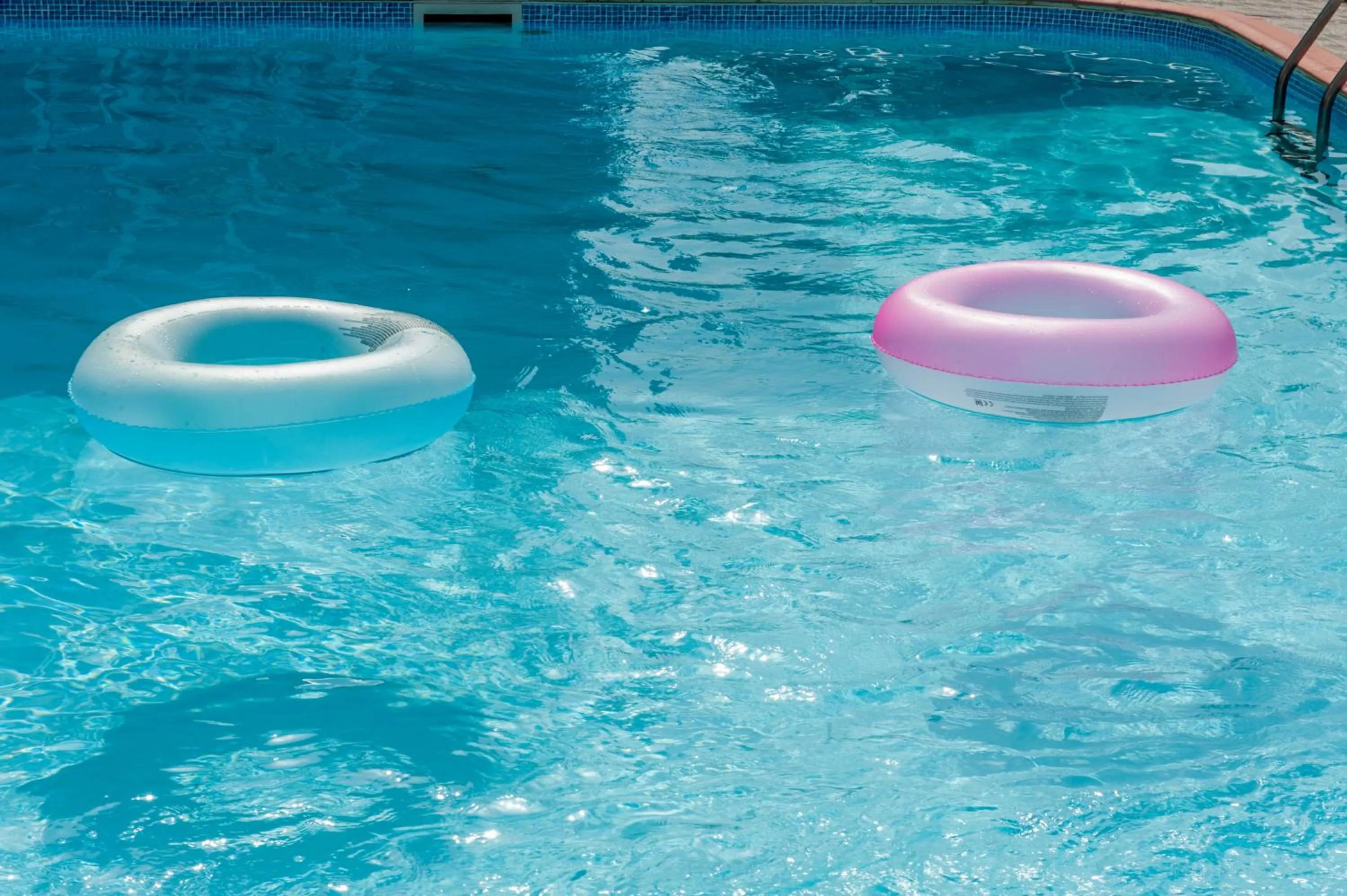 Pool view in Paradise Studios