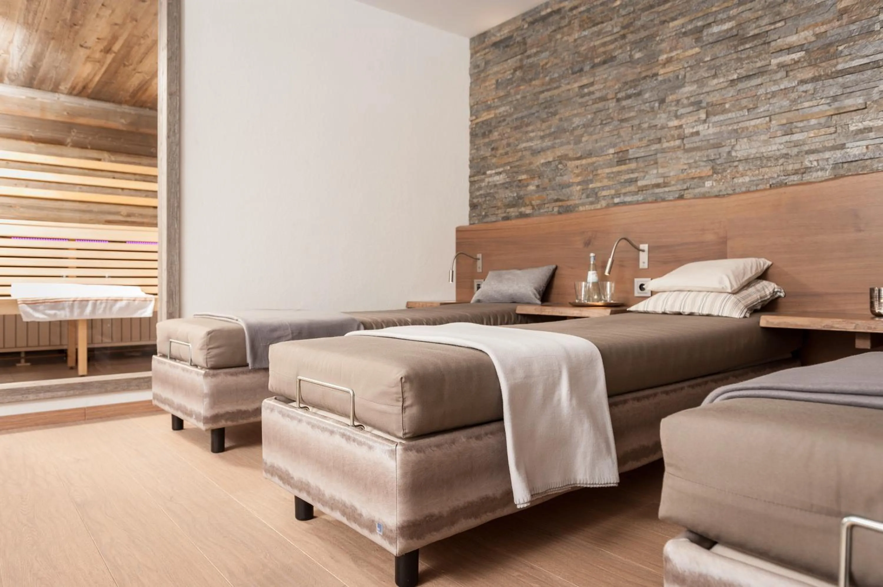 Sauna, Bed in Hotel Monika