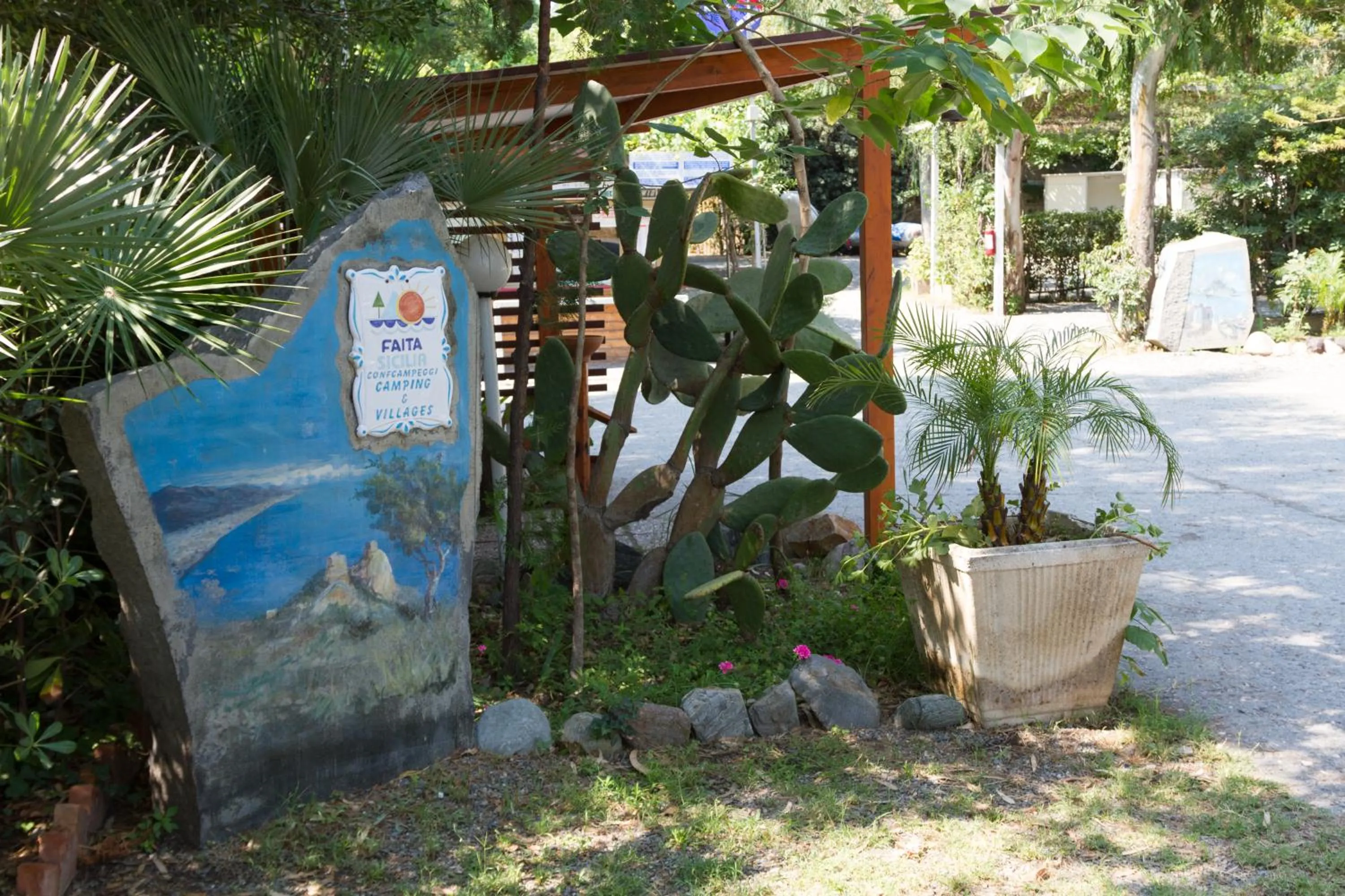 Facade/entrance in Camping La Focetta Sicula
