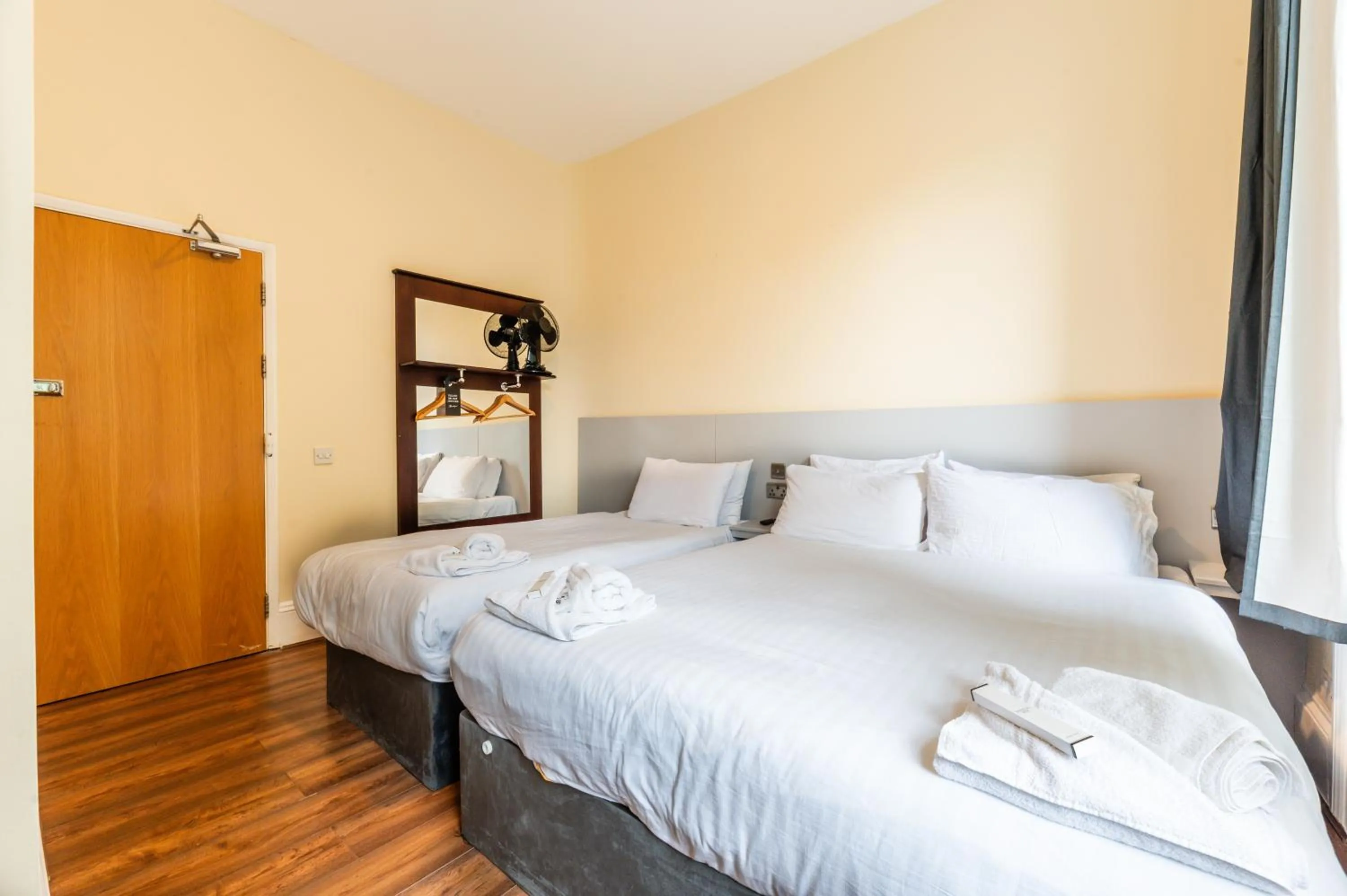 Bed in Astoria Hotel