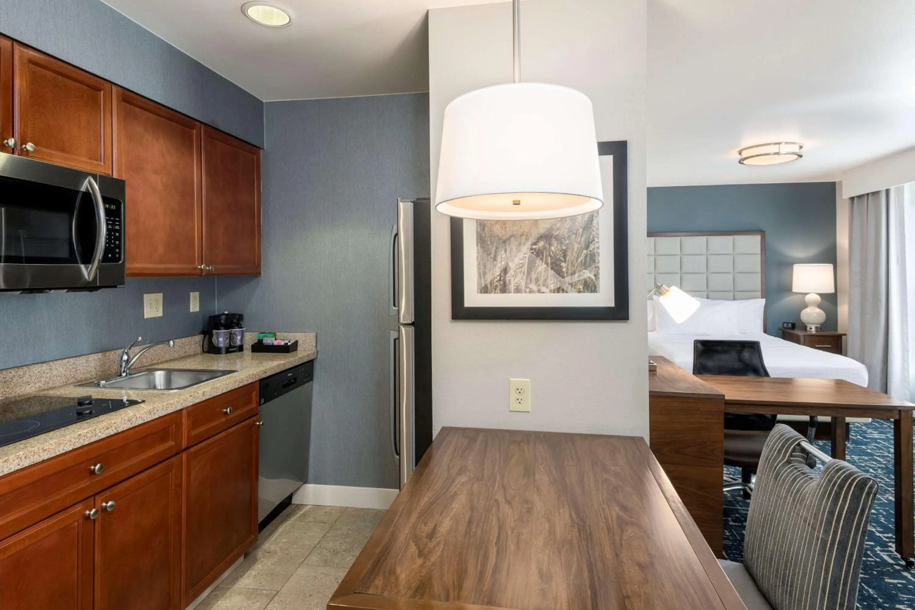 Kitchen or kitchenette in Homewood Suites by Hilton Mount Laurel