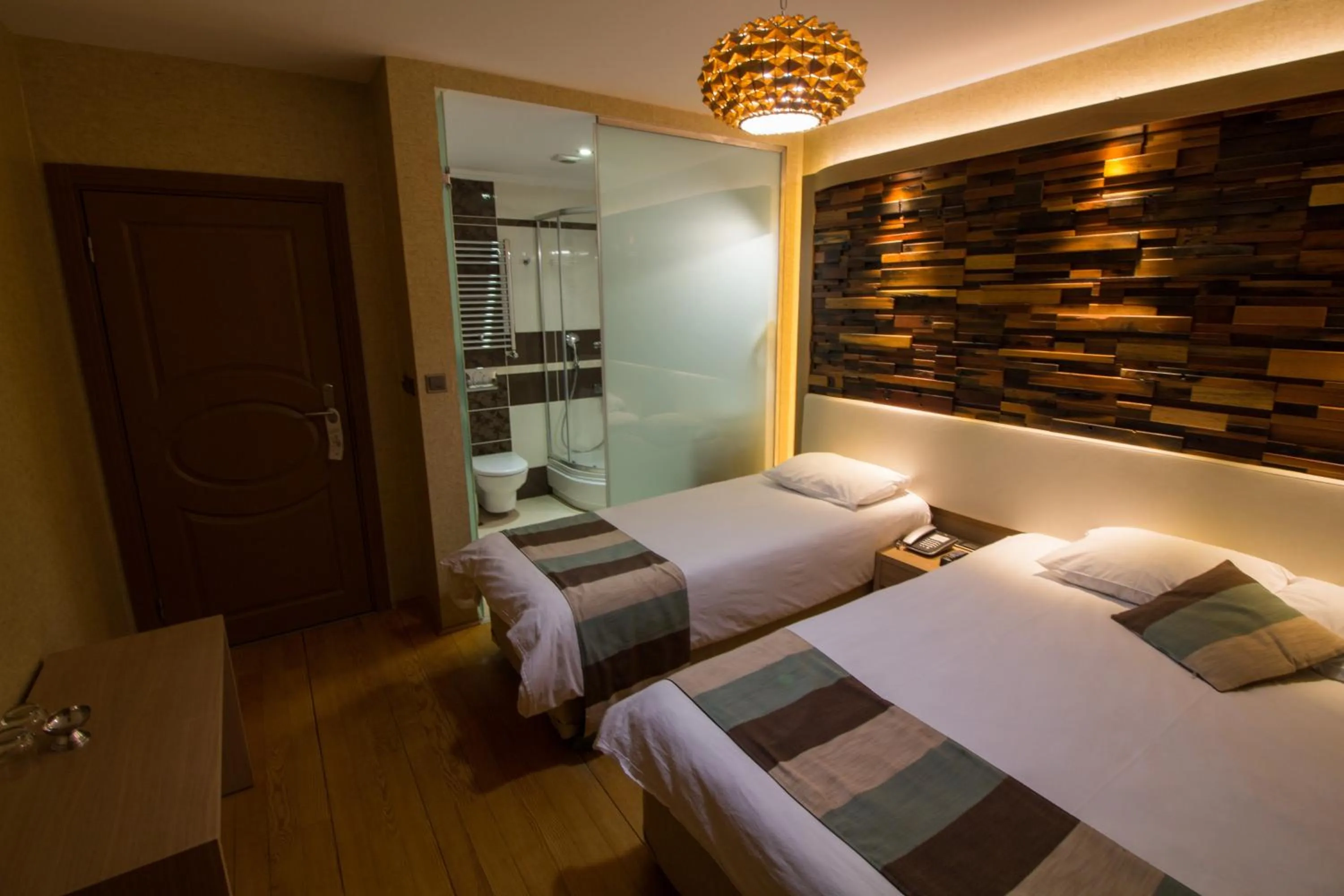 Photo of the whole room, Bed in Ayderoom Hotel