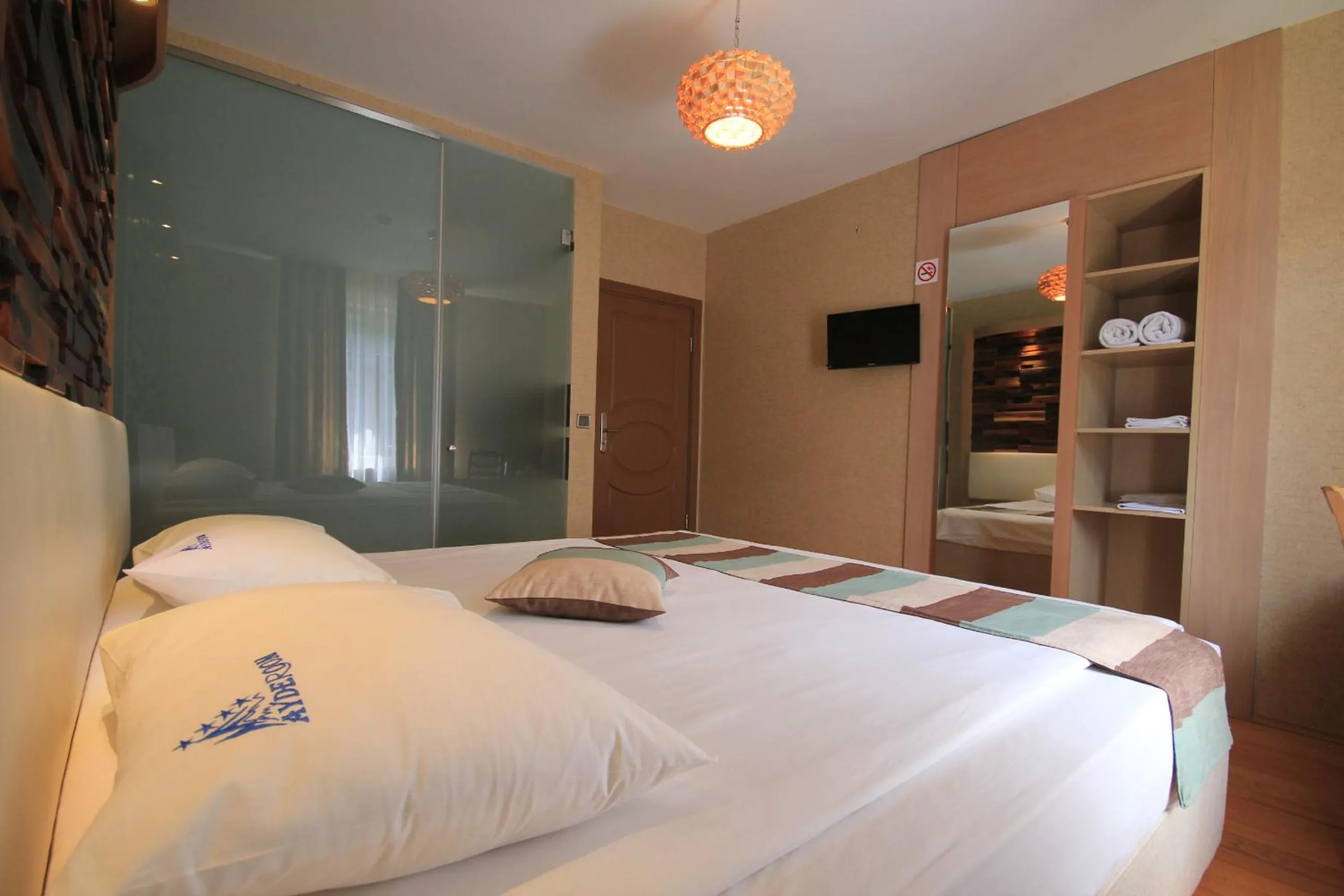 Massage, Bed in Ayderoom Hotel