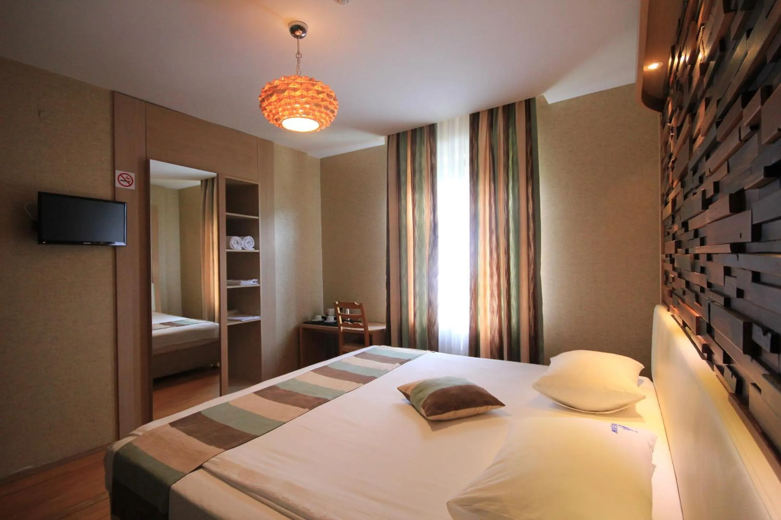 Massage, Bed in Ayderoom Hotel