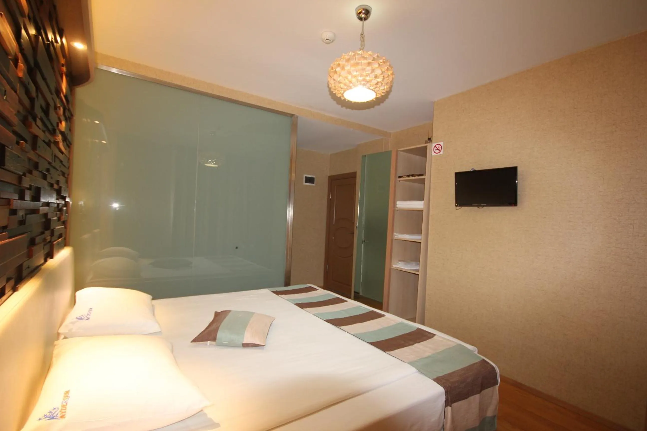 Massage, Bed in Ayderoom Hotel