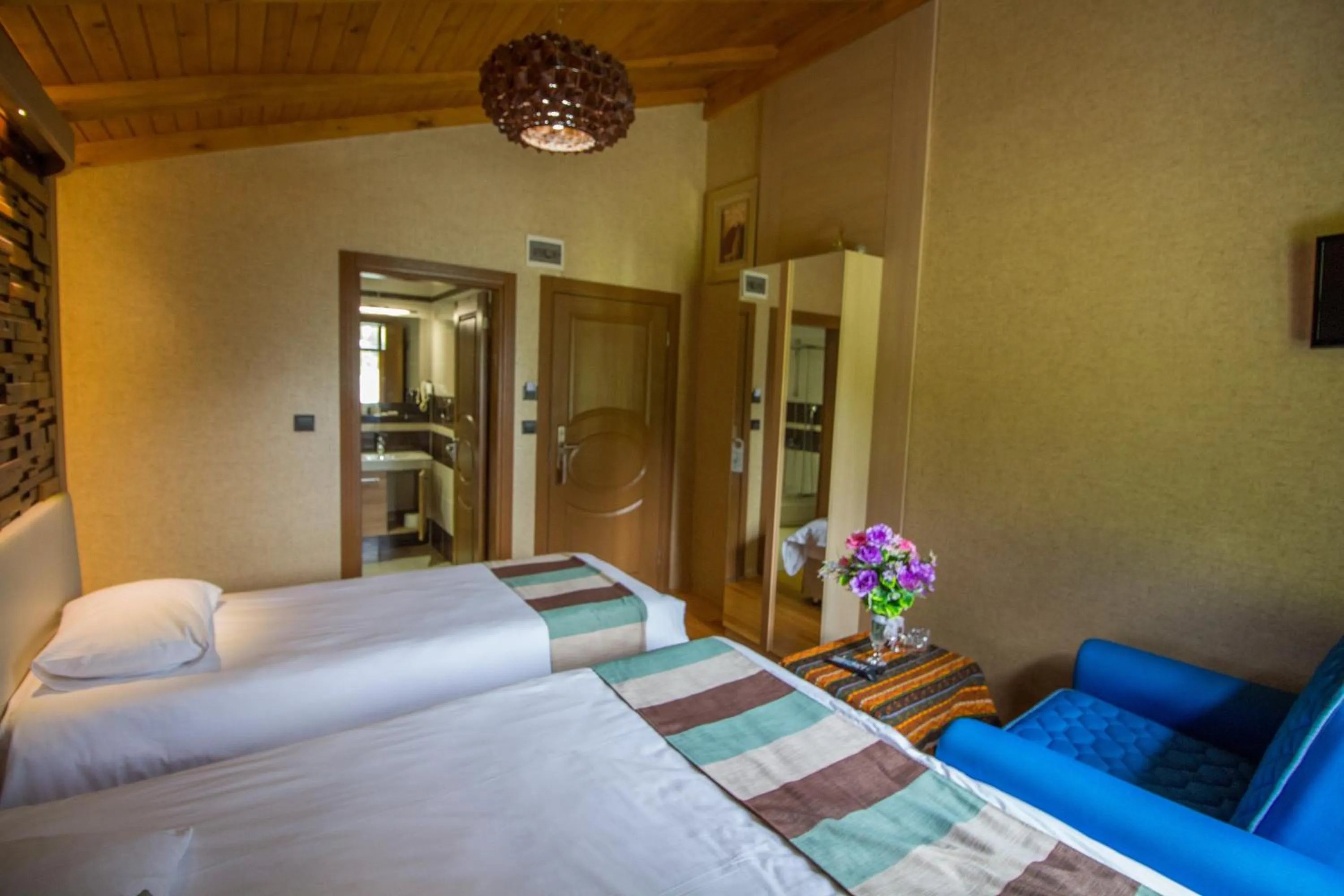 Family, Bed in Ayderoom Hotel