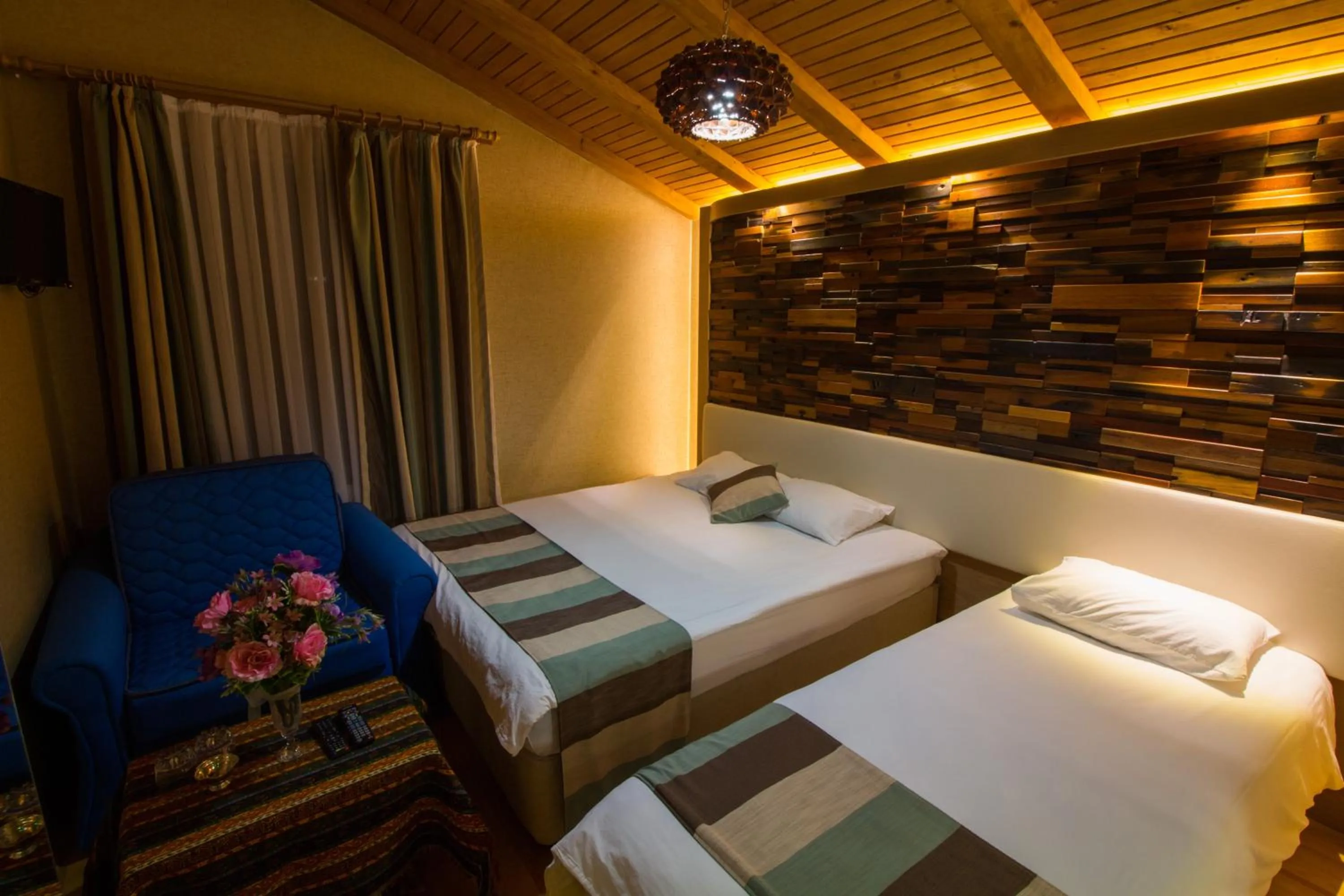 Photo of the whole room, Bed in Ayderoom Hotel