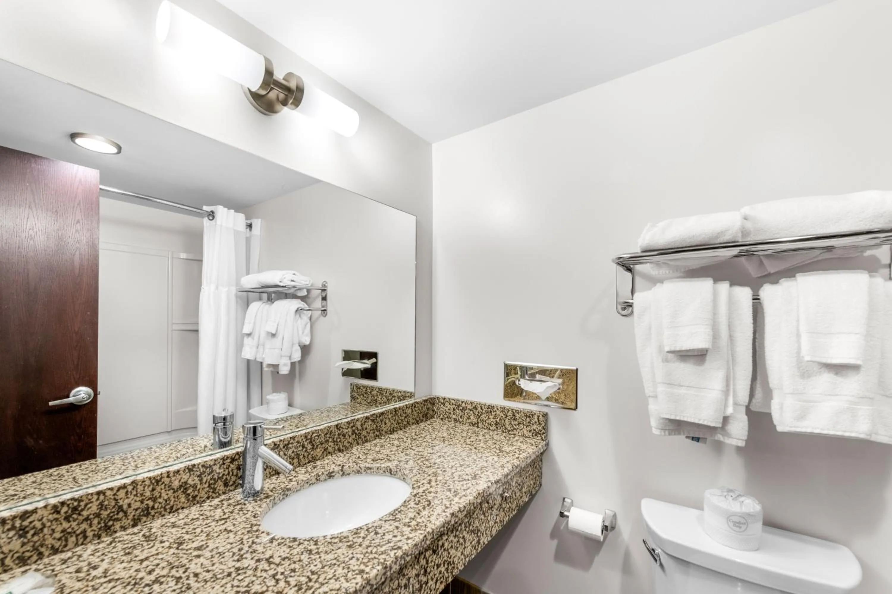 Bathroom in Ramada by Wyndham Columbus Hotel & Conference Center