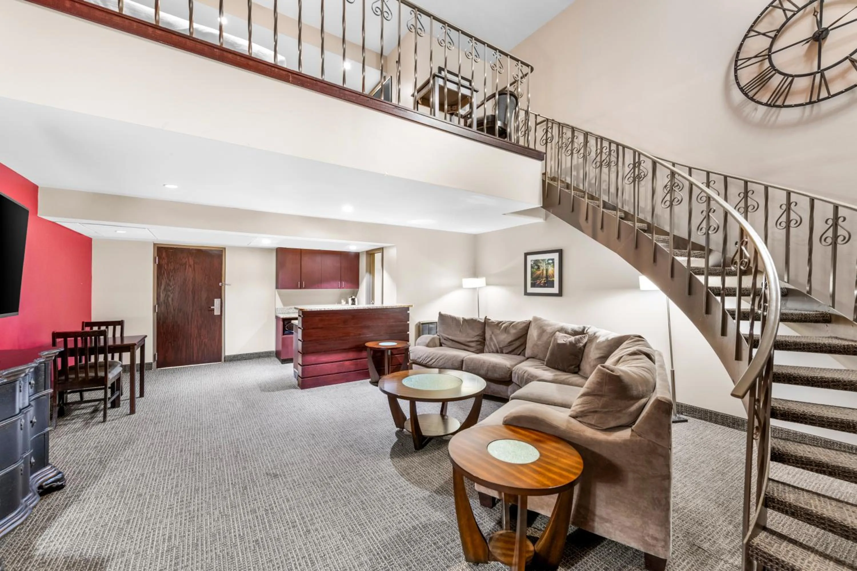 Ramada by Wyndham Columbus Hotel & Conference Center