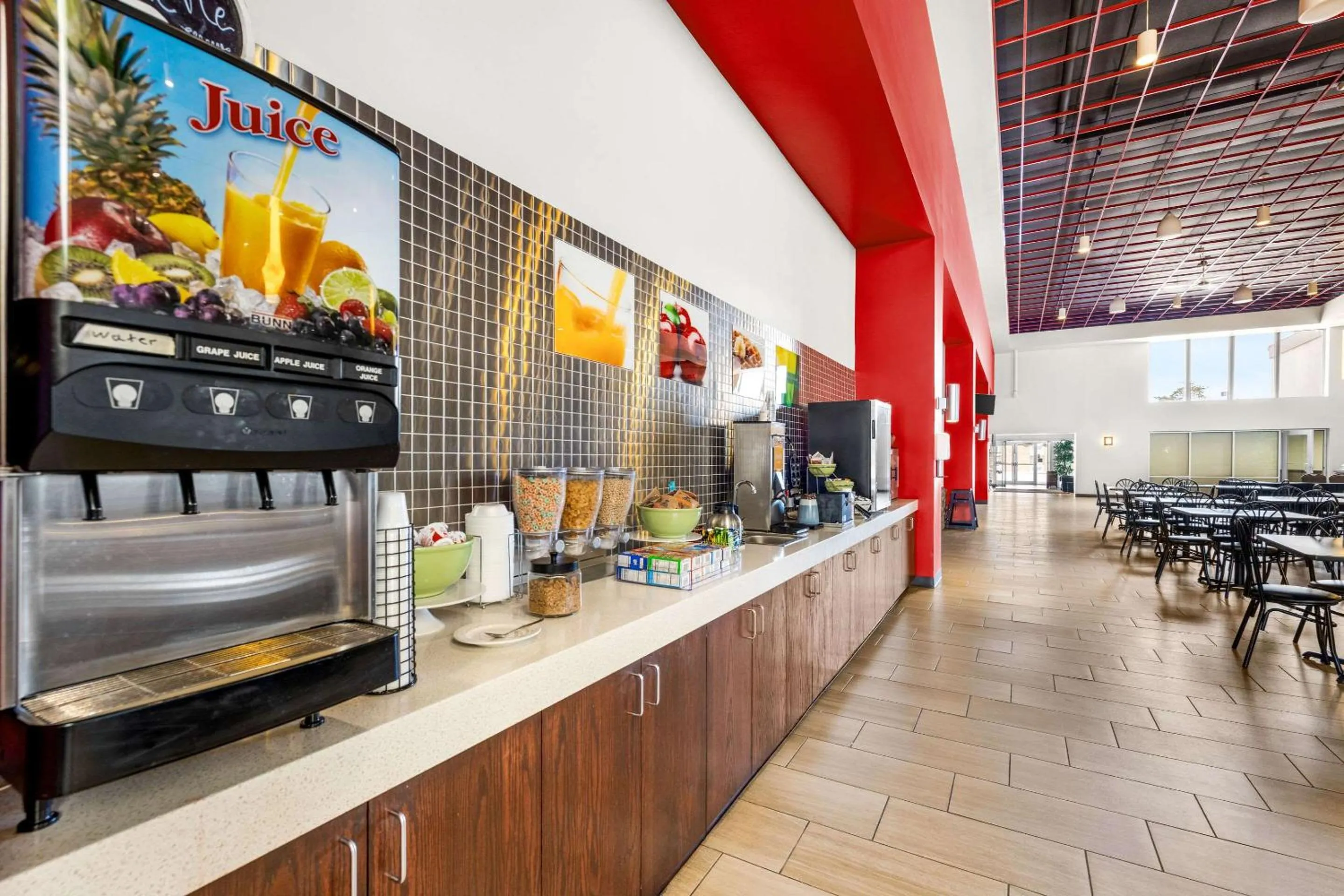 Breakfast in Ramada by Wyndham Columbus Hotel & Conference Center