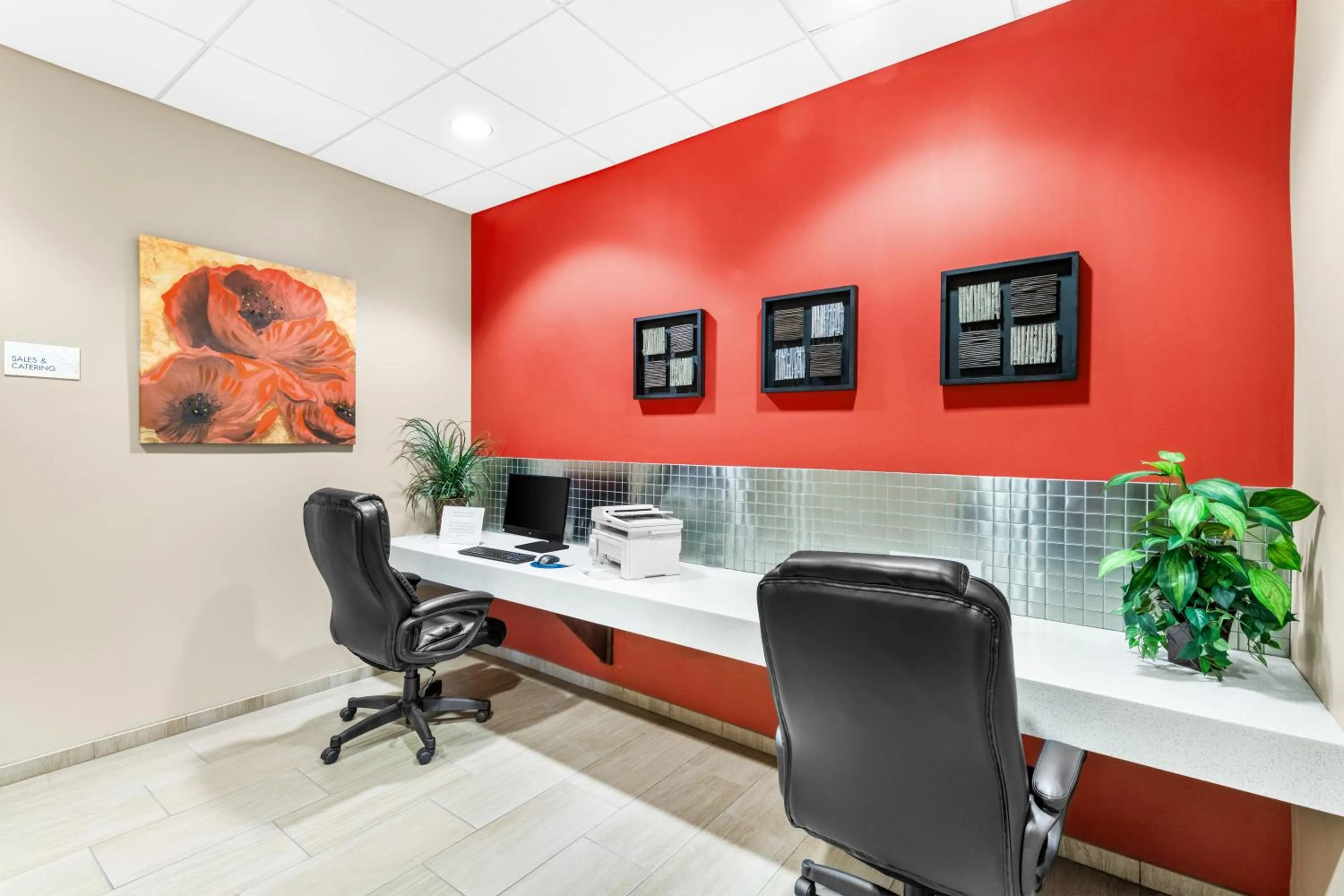 Business facilities in Ramada by Wyndham Columbus Hotel & Conference Center