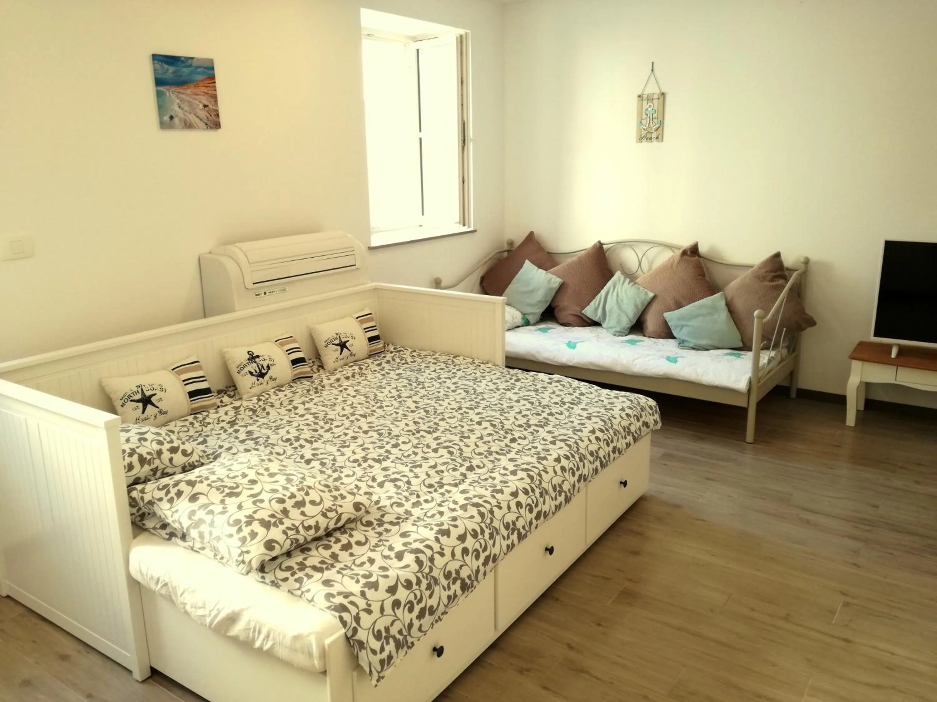 Bed in Apartment Lunaja