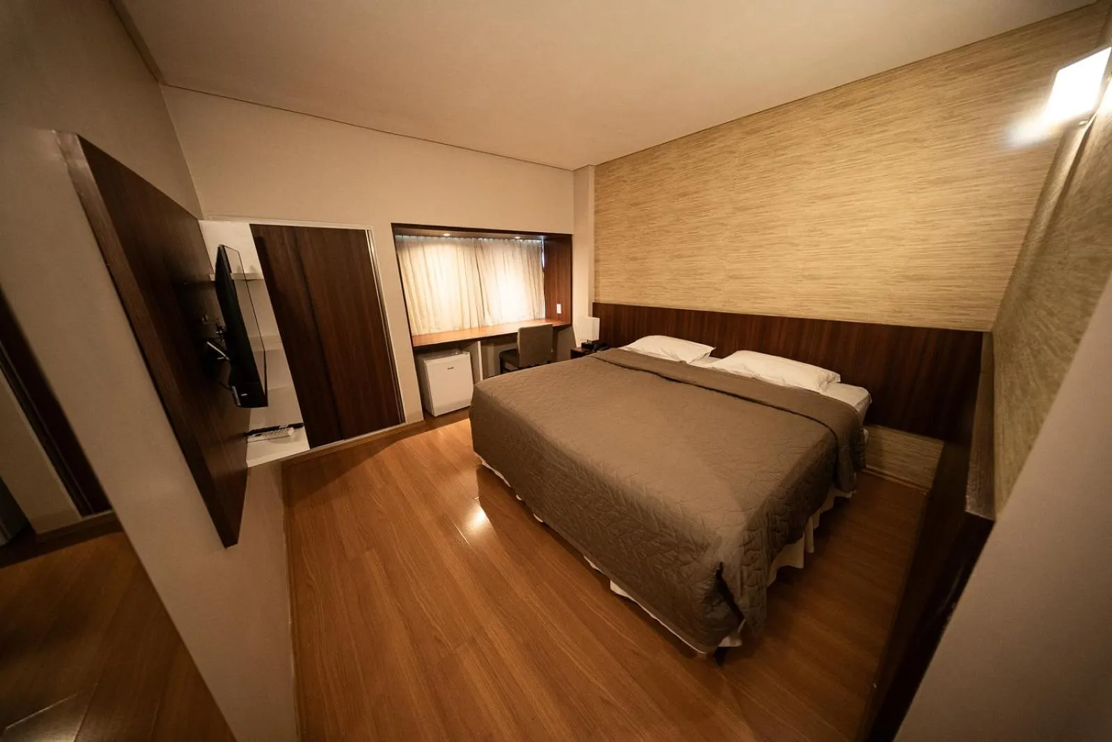 Bed in Hotel Serrano