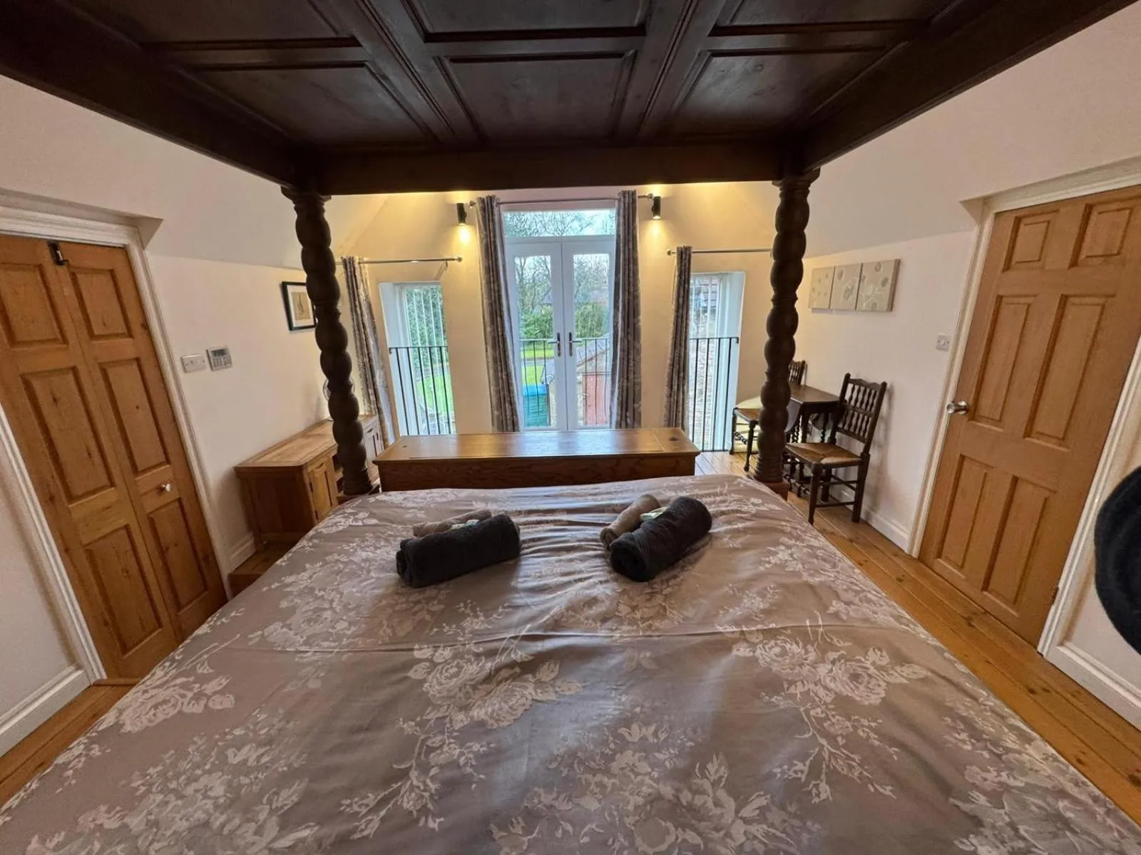 Bedroom, Bed in Castle House Holiday Home