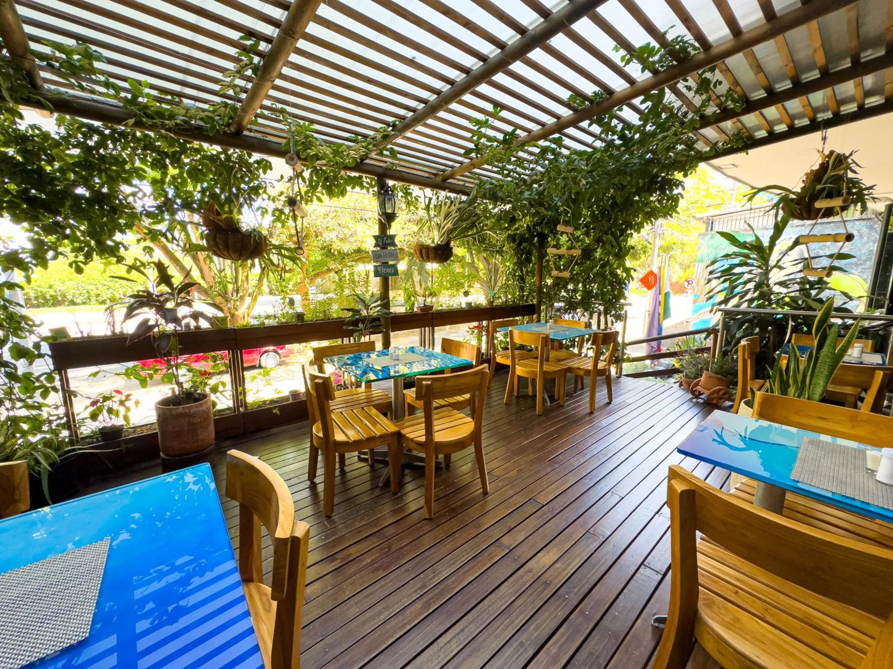 Restaurant/places to eat in Hotel Bolivariana Plaza Medellin