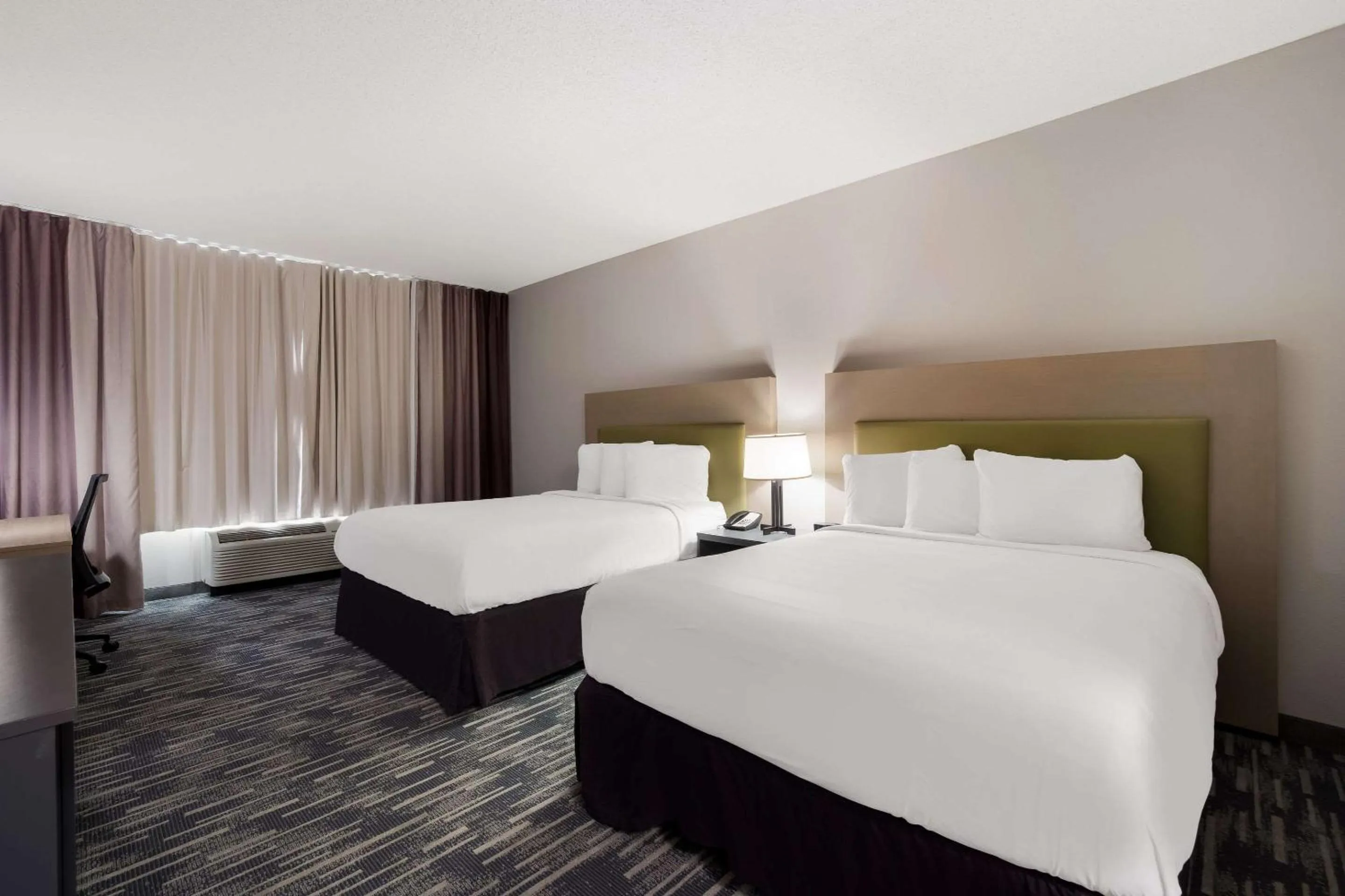 Bedroom, Bed in Country Inn & Suites by Radisson, Augusta at I-20, GA
