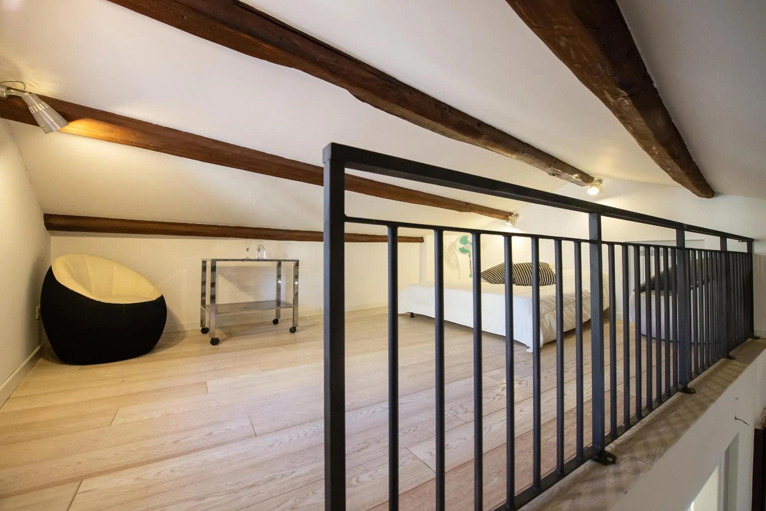 Photo of the whole room, Bed in CasaJusta Trastevere