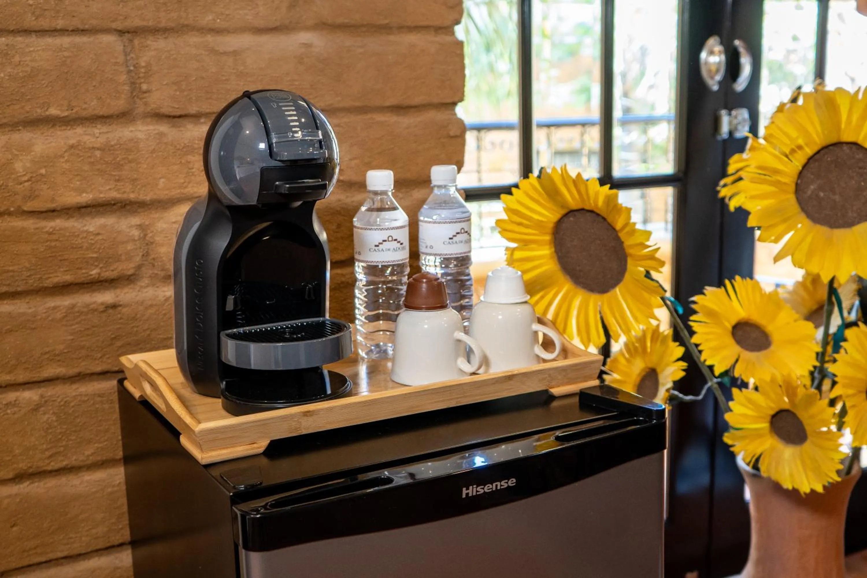Coffee/tea facilities in Casa de Adobe Gallery & Luxury Boutique