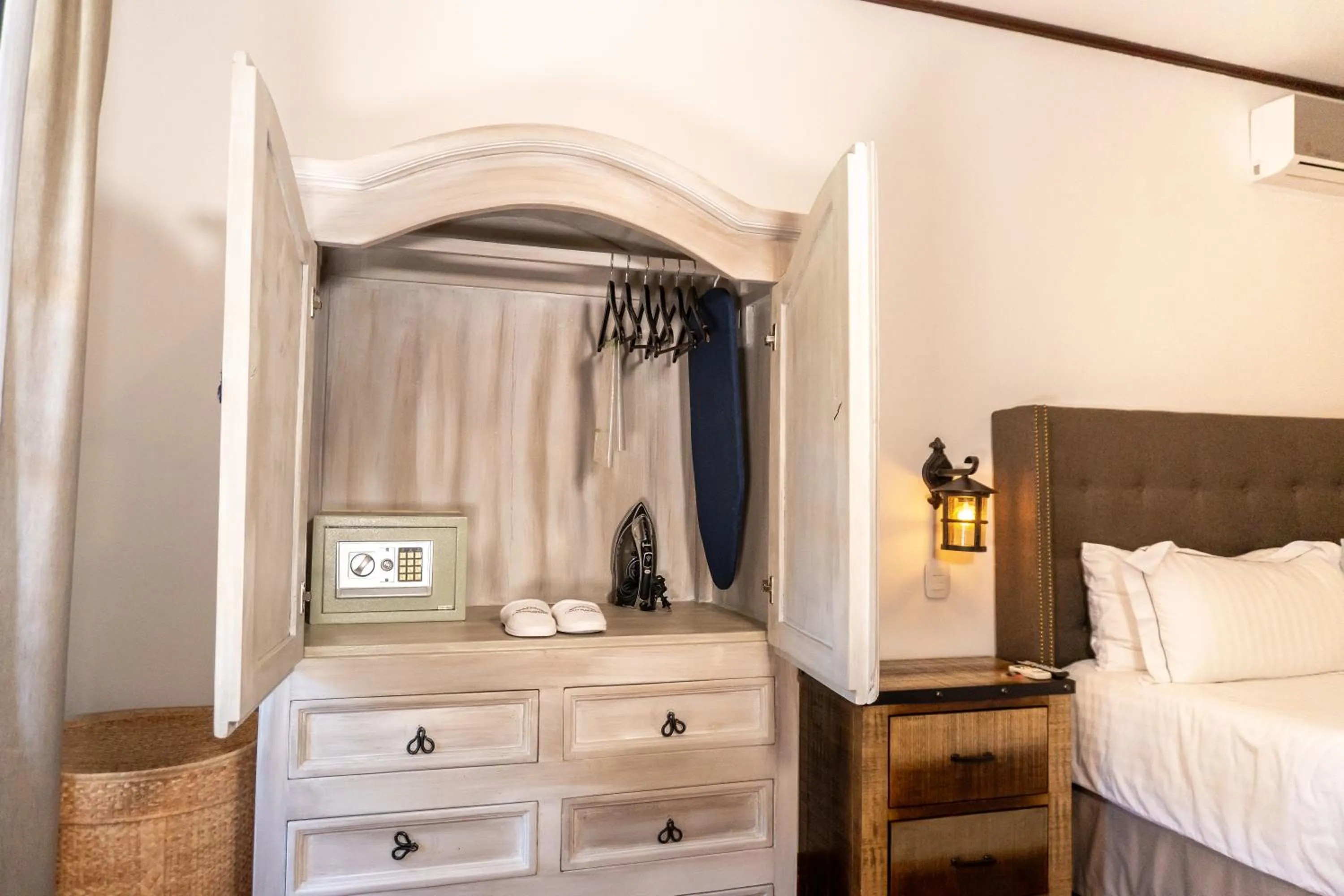 Bed in Casa de Adobe Gallery & Luxury Boutique