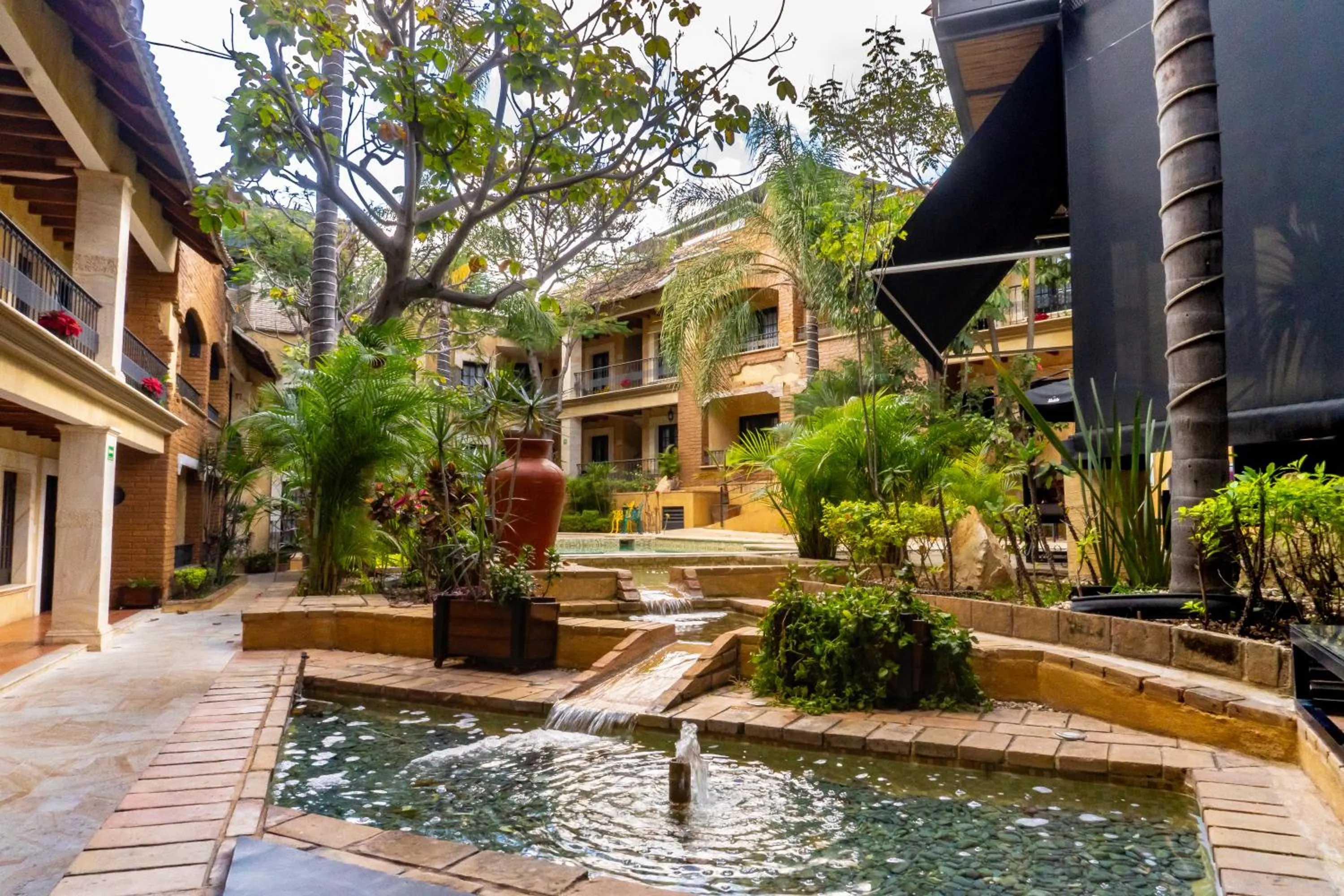 Property building in Casa de Adobe Gallery & Luxury Boutique